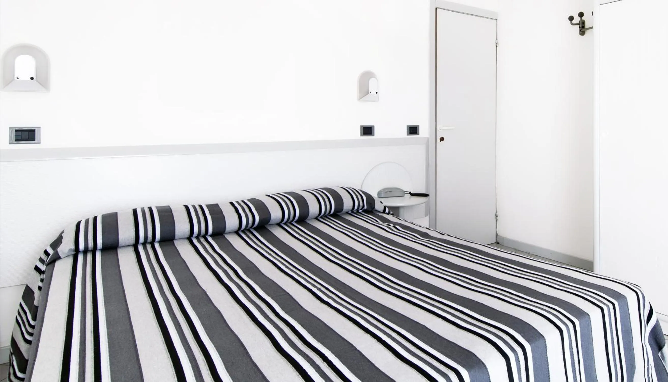 Bed in Hotel Aria di Mare Bed & Breakfast & Beach in centro a Riccione