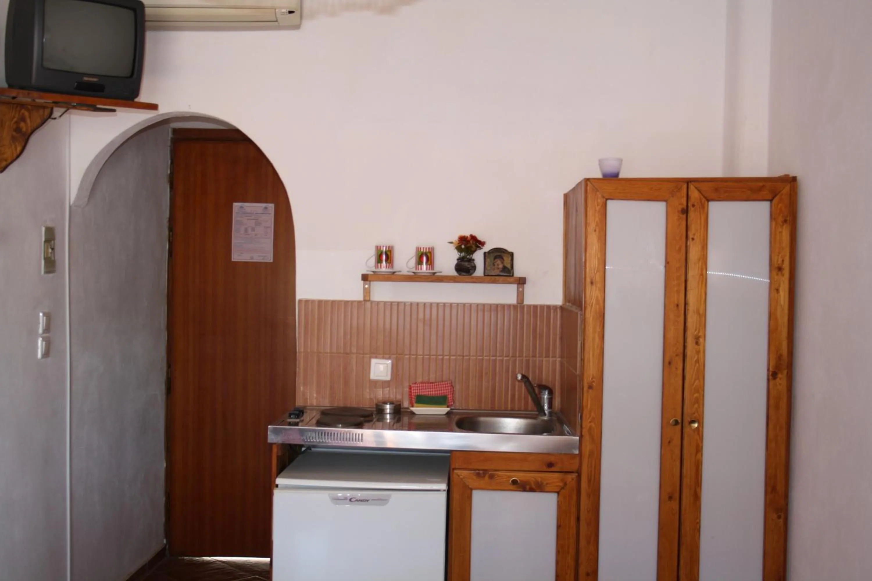 Kitchen or kitchenette in Amorani Studios