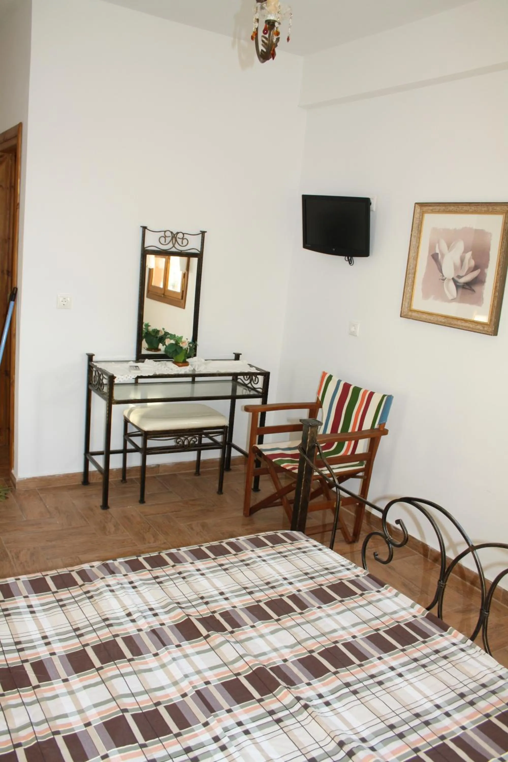 Decorative detail in Amorani Studios