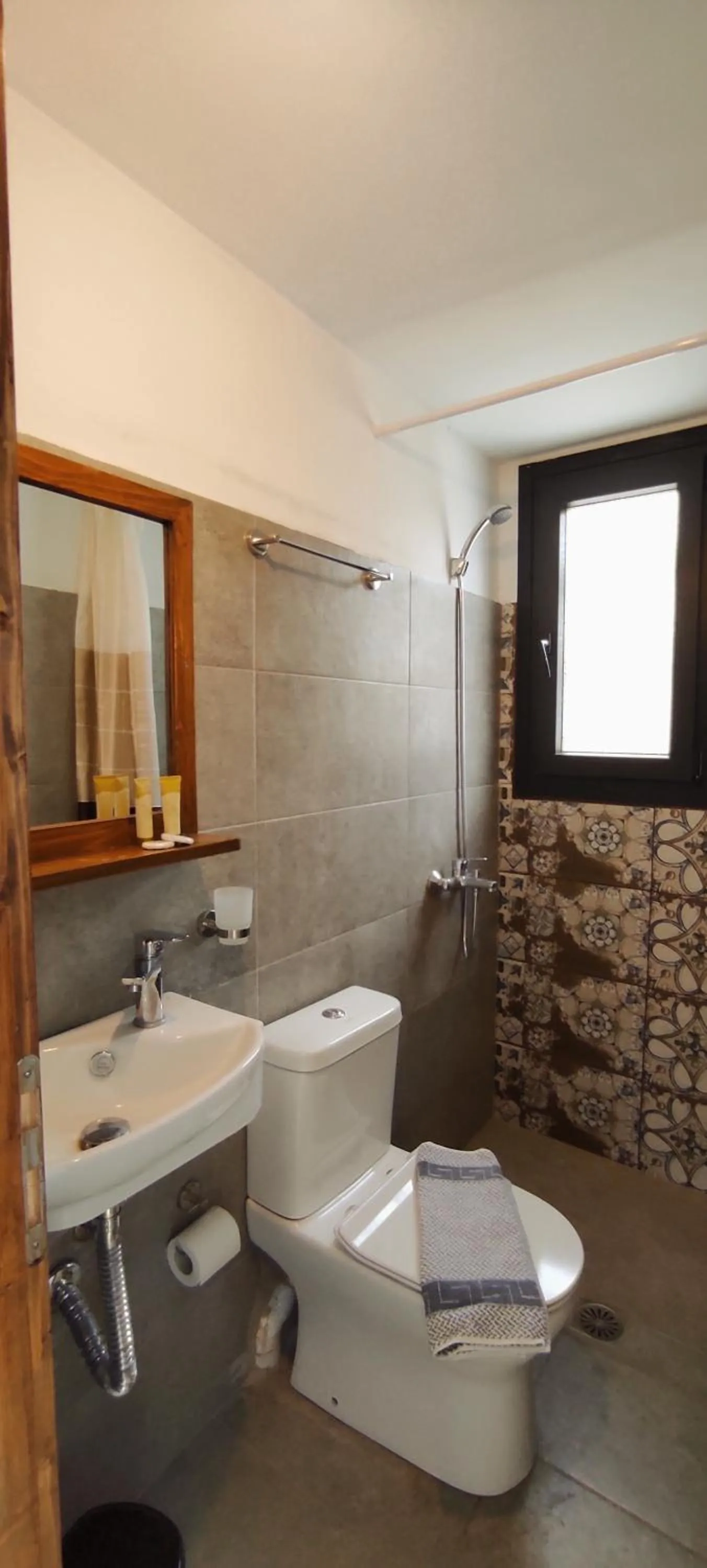 Property building in Amorani Studios