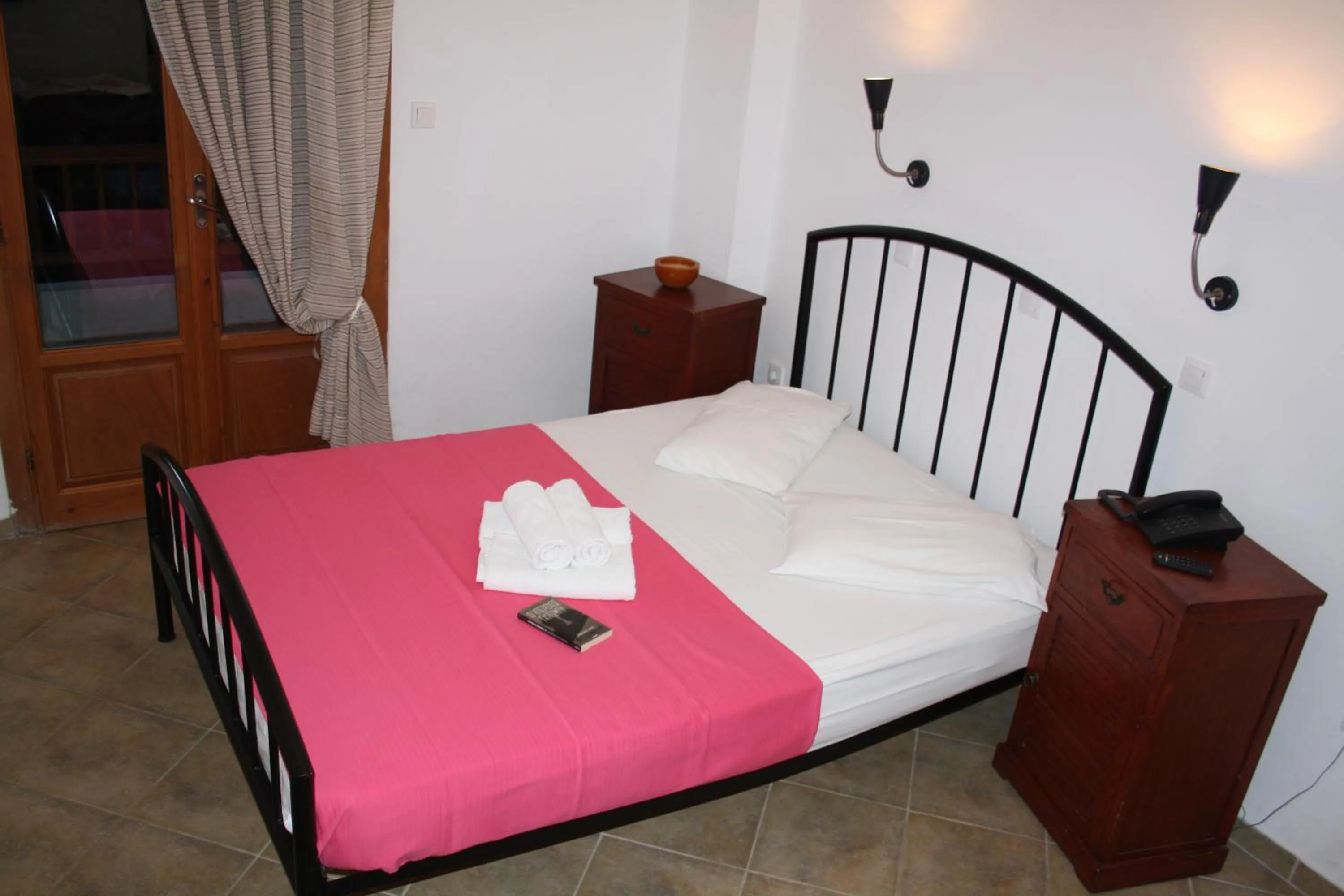 Bedroom, Bed in Amorani Studios