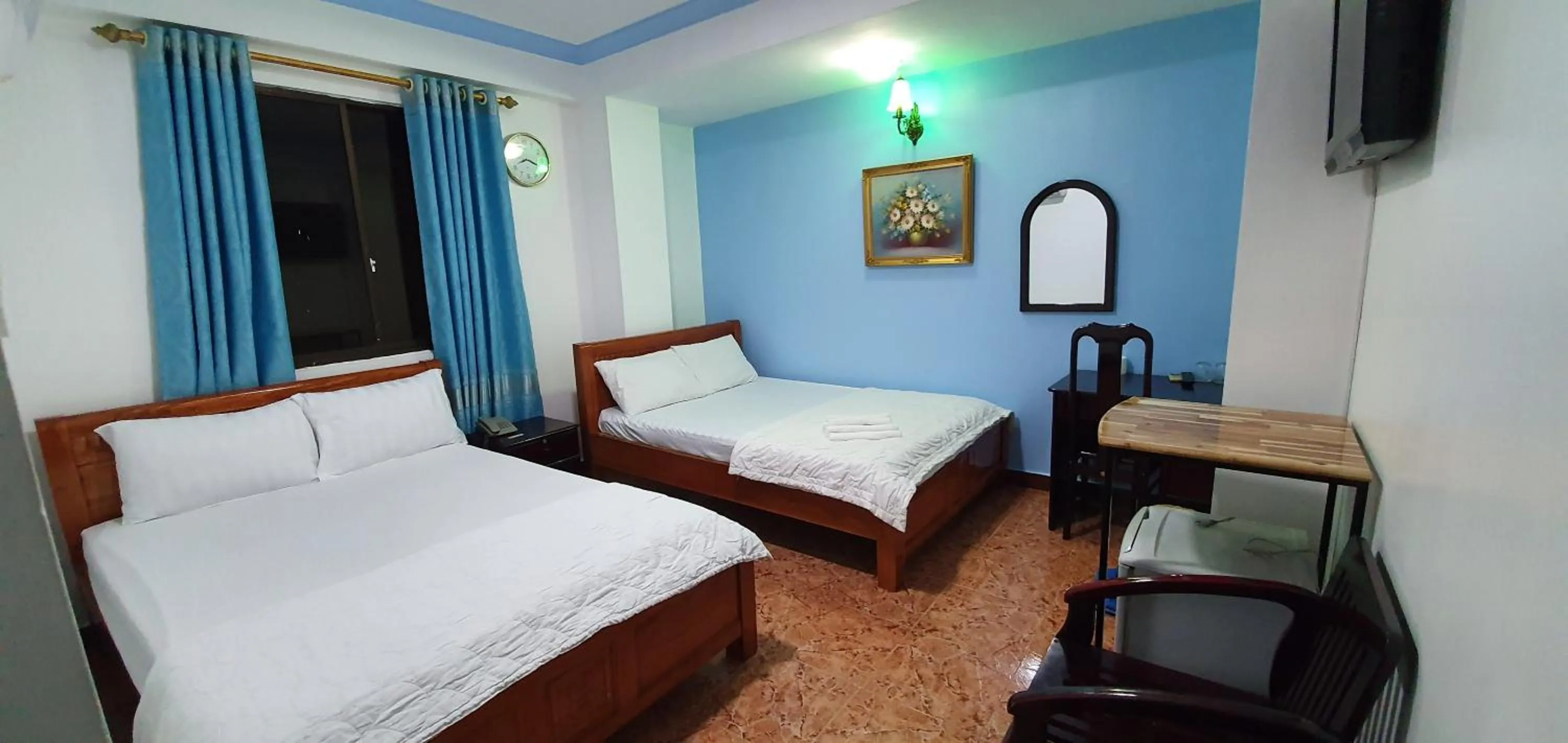 Photo of the whole room, Bed in Thanh Lan Hotel