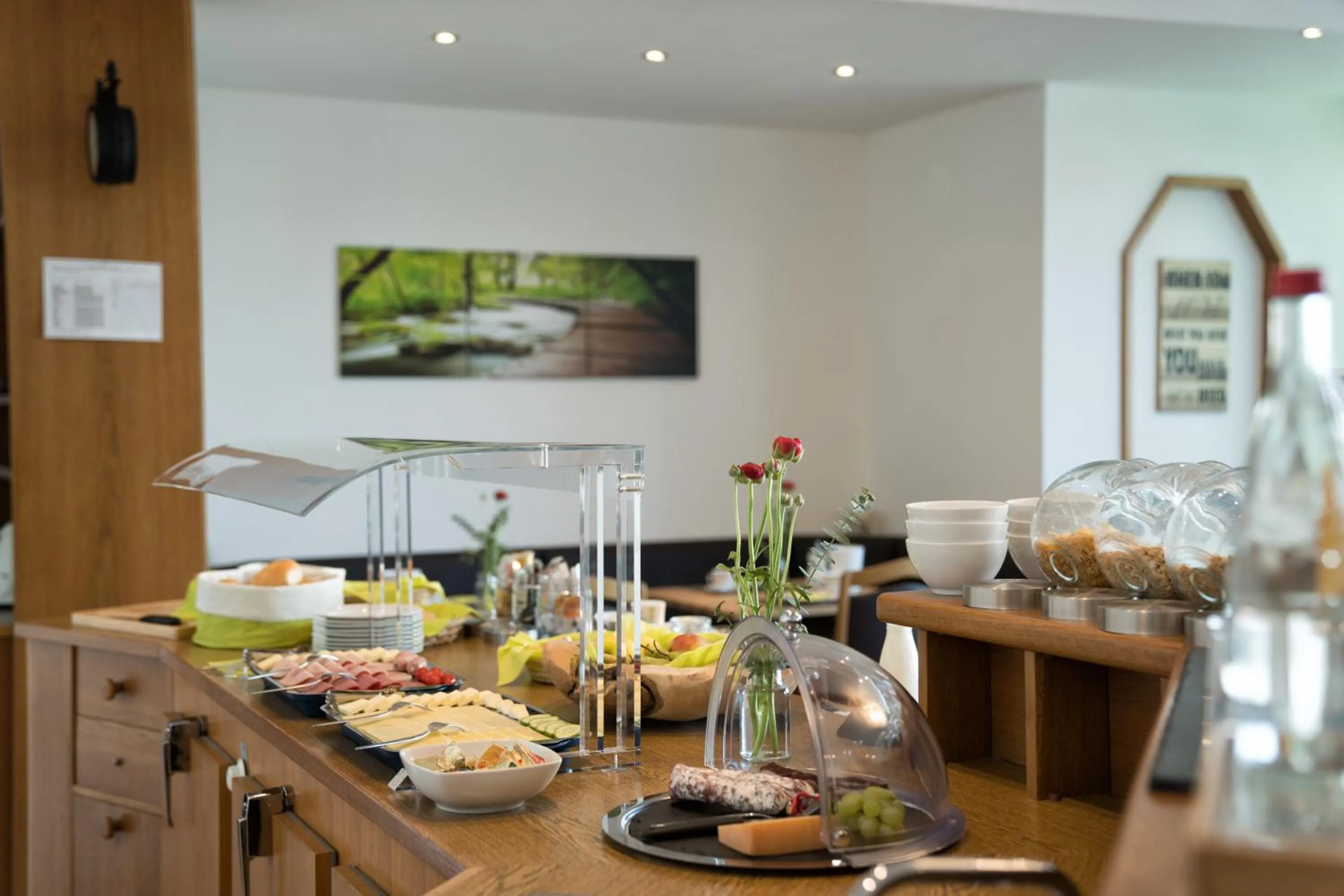 Breakfast in Hotel zur Sonne