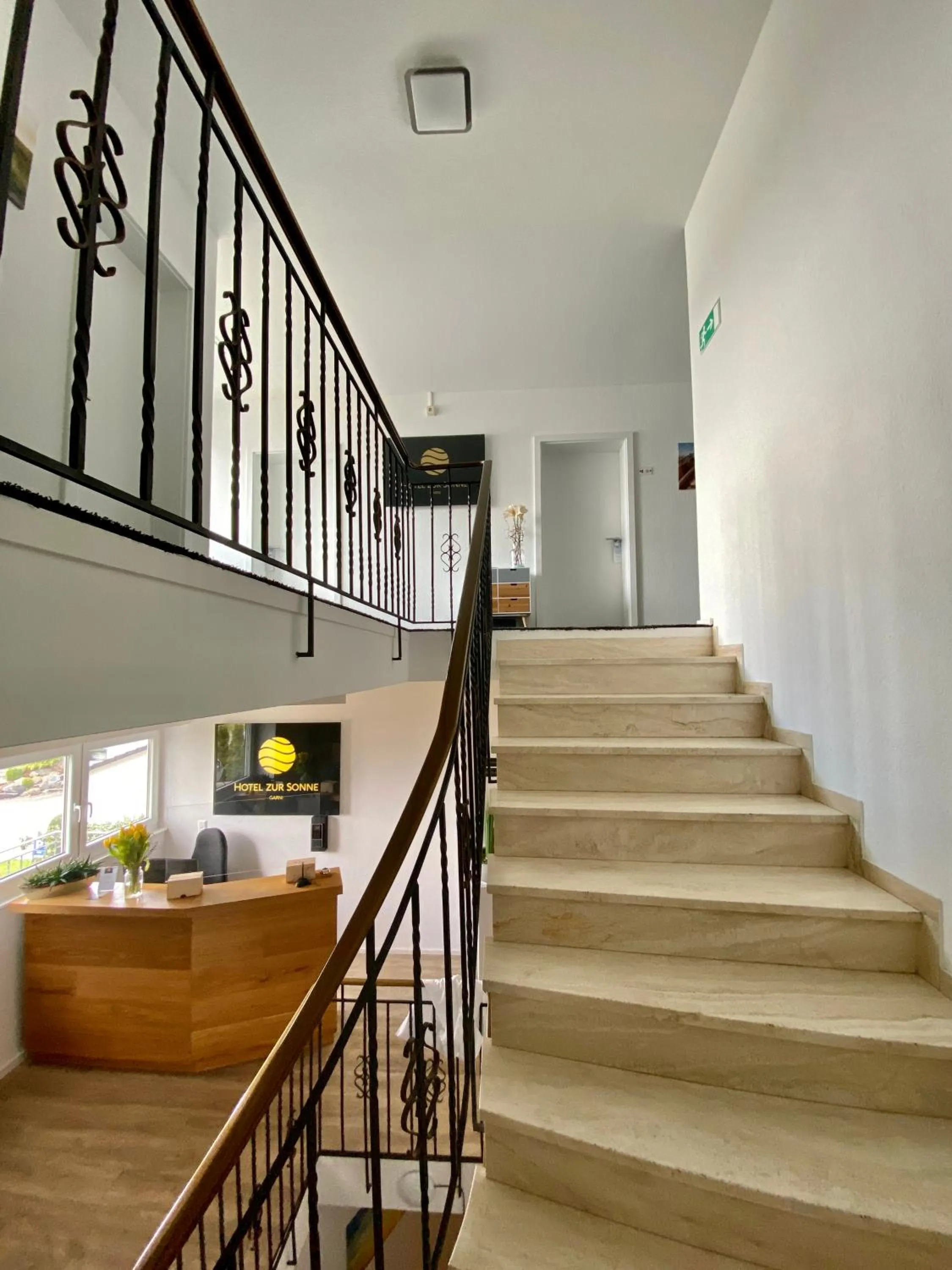 Lobby or reception in Hotel zur Sonne