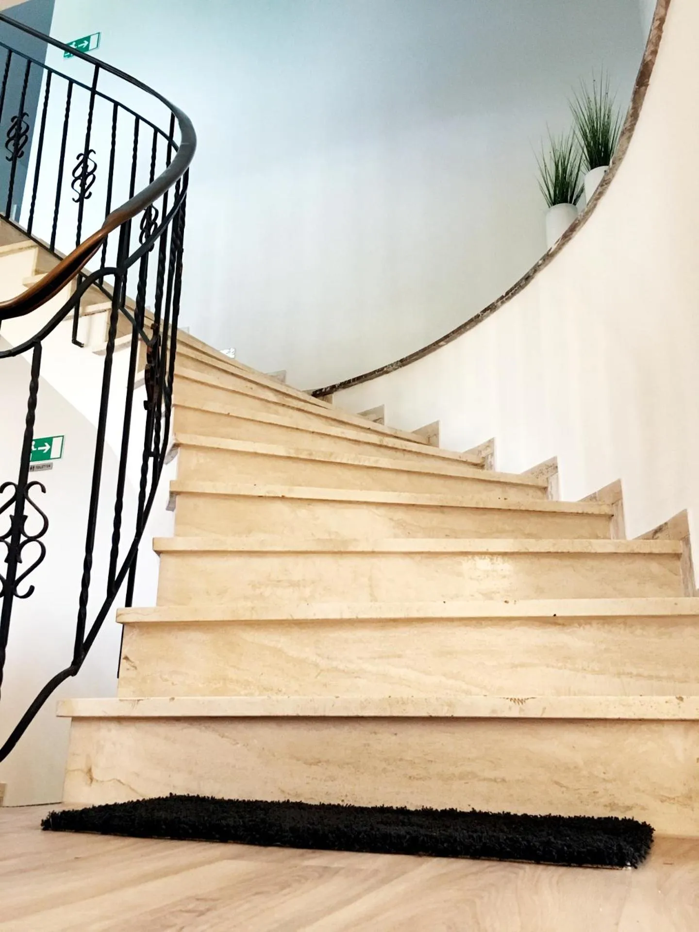 Lobby or reception in Hotel zur Sonne