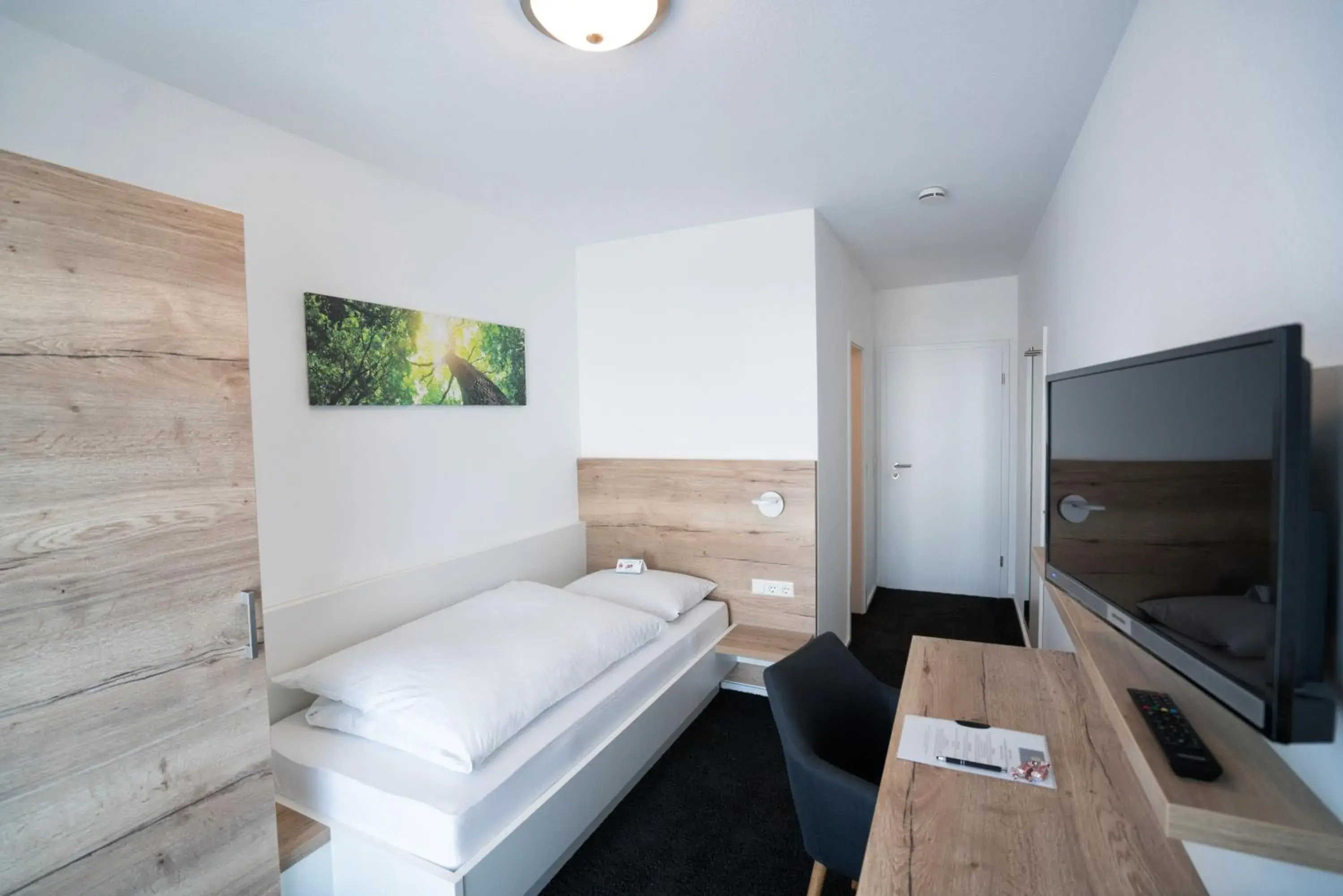 Standard Single Room - single occupancy in Hotel zur Sonne Standard Single Room - single occupancy in Hotel zur Sonne