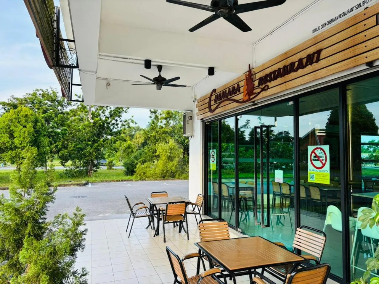 Restaurant/places to eat in Chemara Boutique Hotel