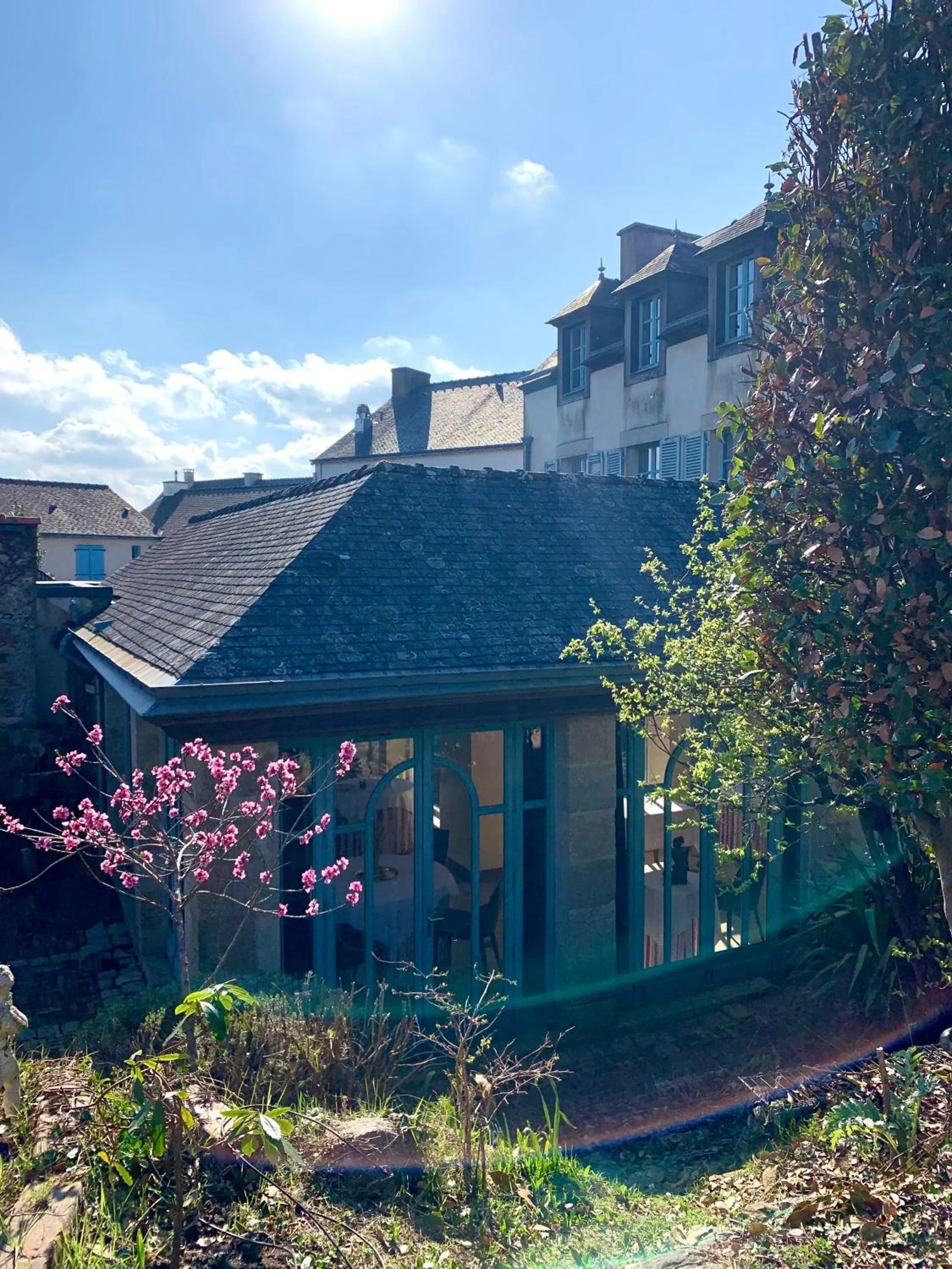 Property building in Auberge Bretonne