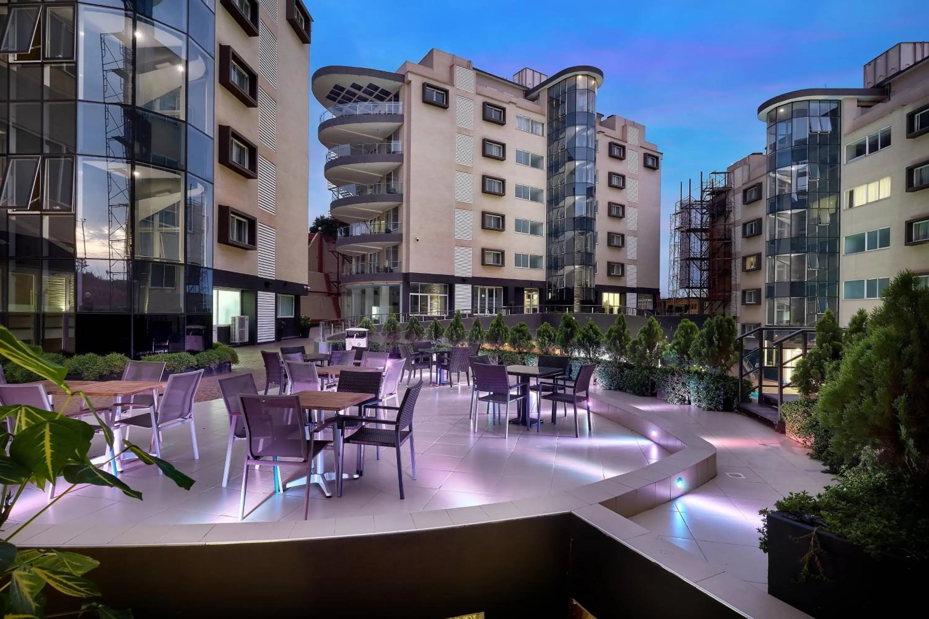 Swimming pool in Protea Hotel by Marriott Kampala Skyz