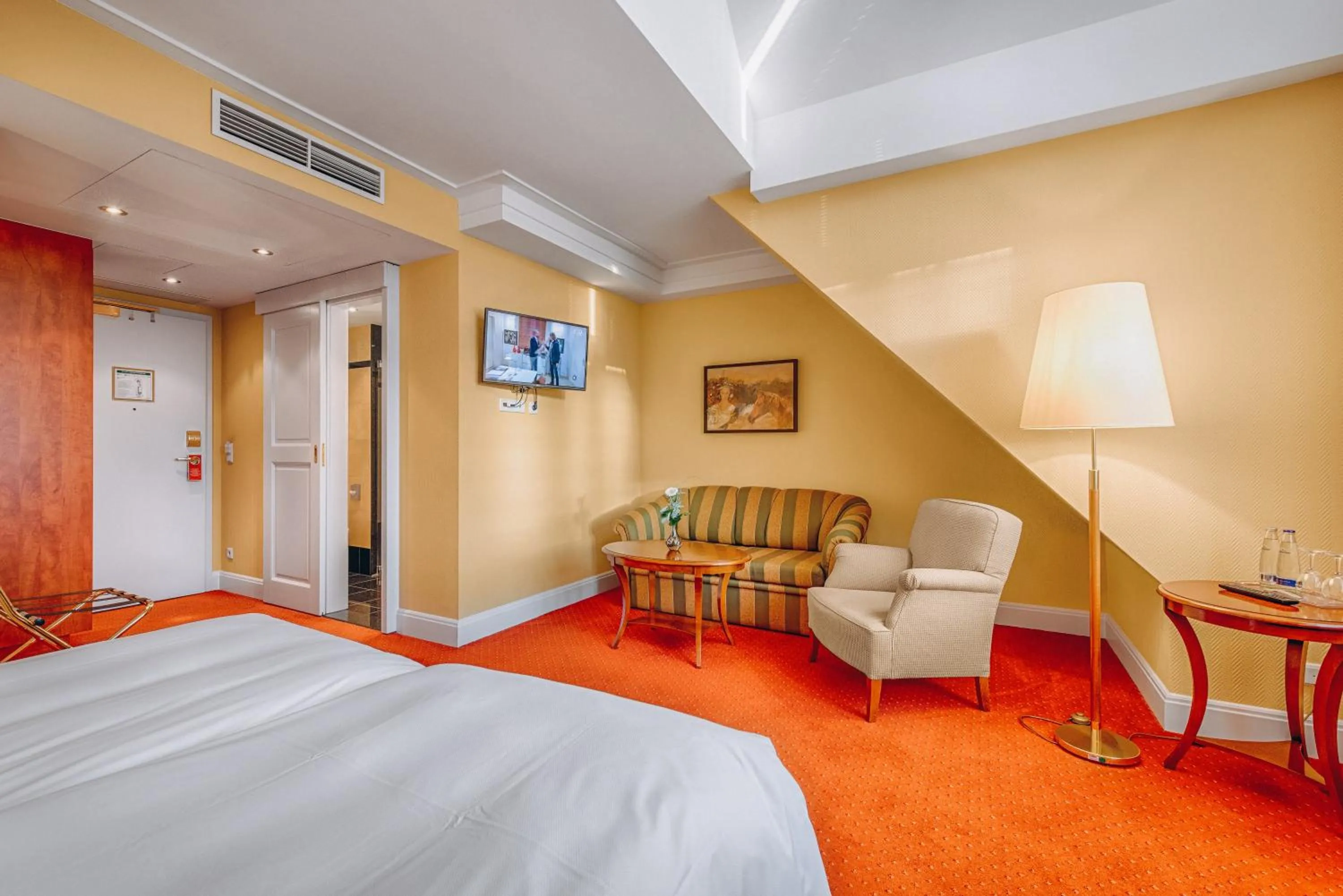 TV and multimedia, Bed in Hotel Moosburger Hof