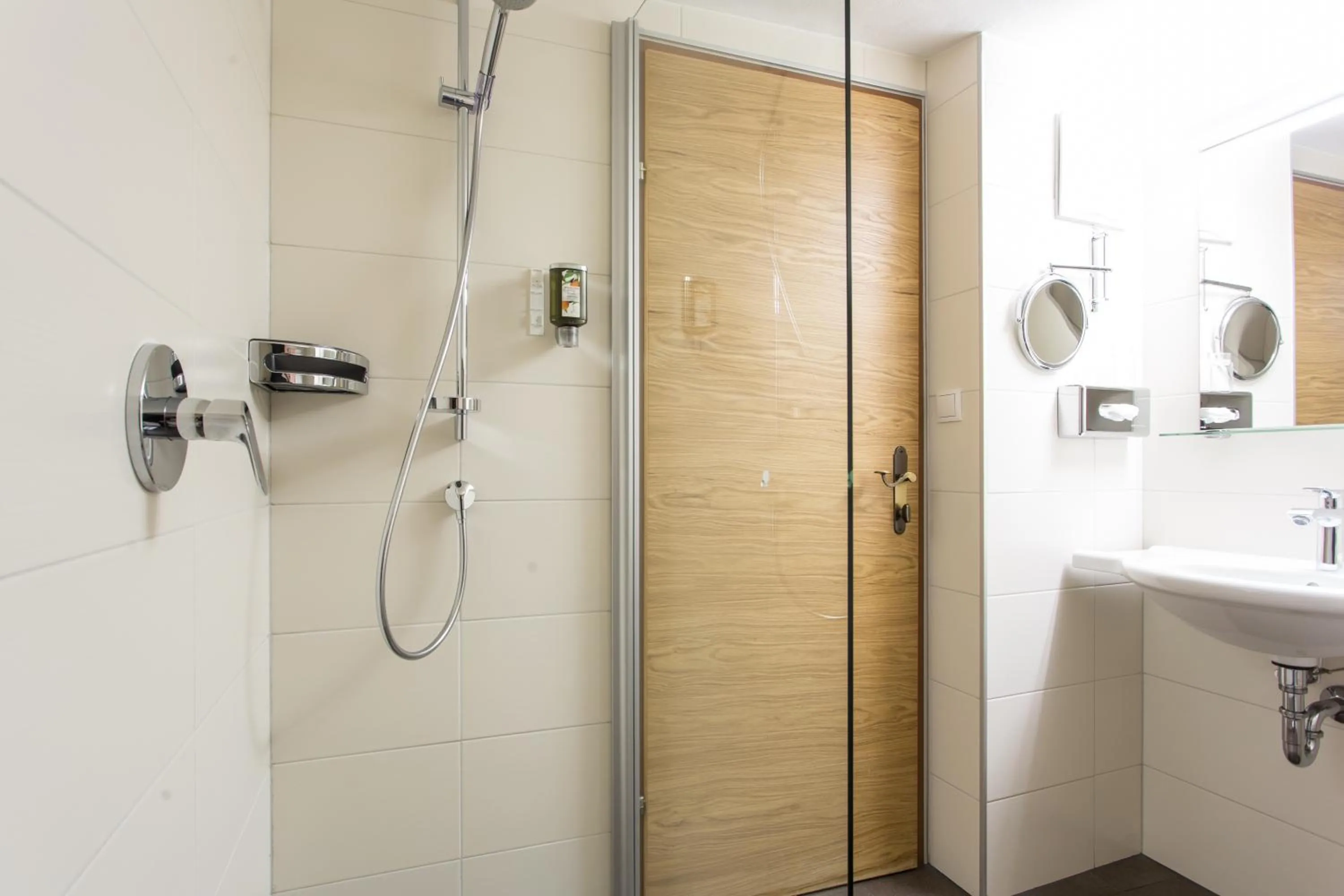 Shower in stefan Hotel