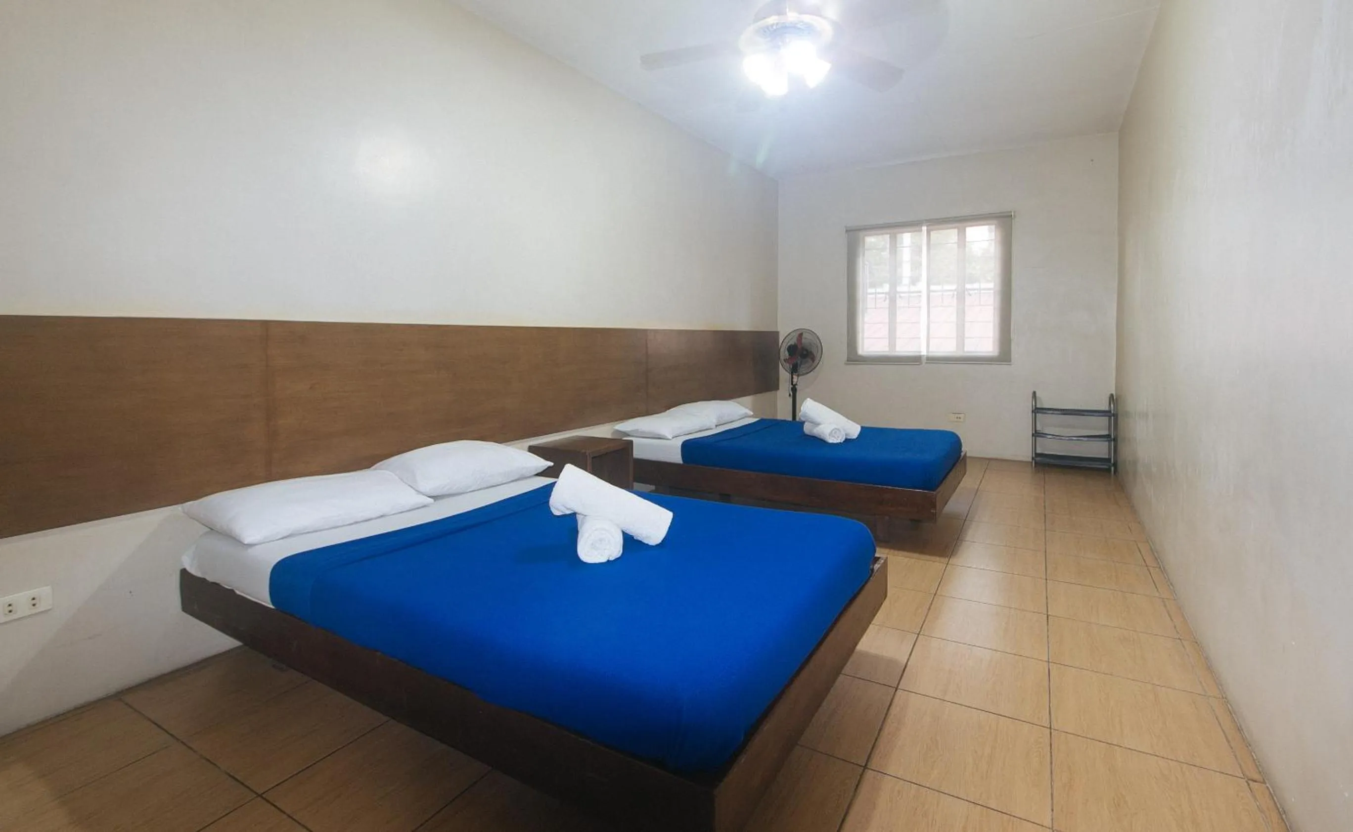 Bed in Metro Deluxe Residences near World Trade Center