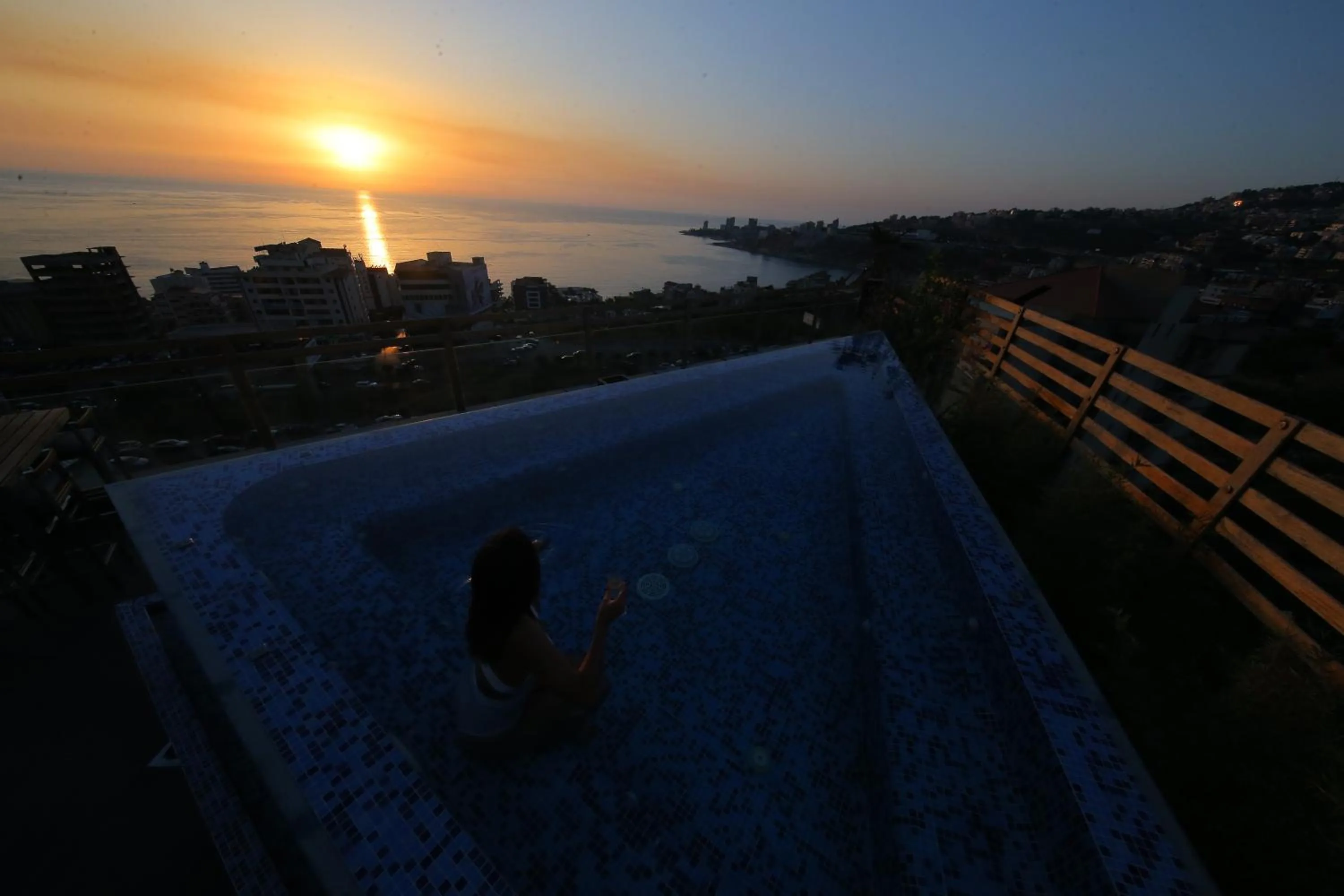 Swimming pool in Sunrise Hotel