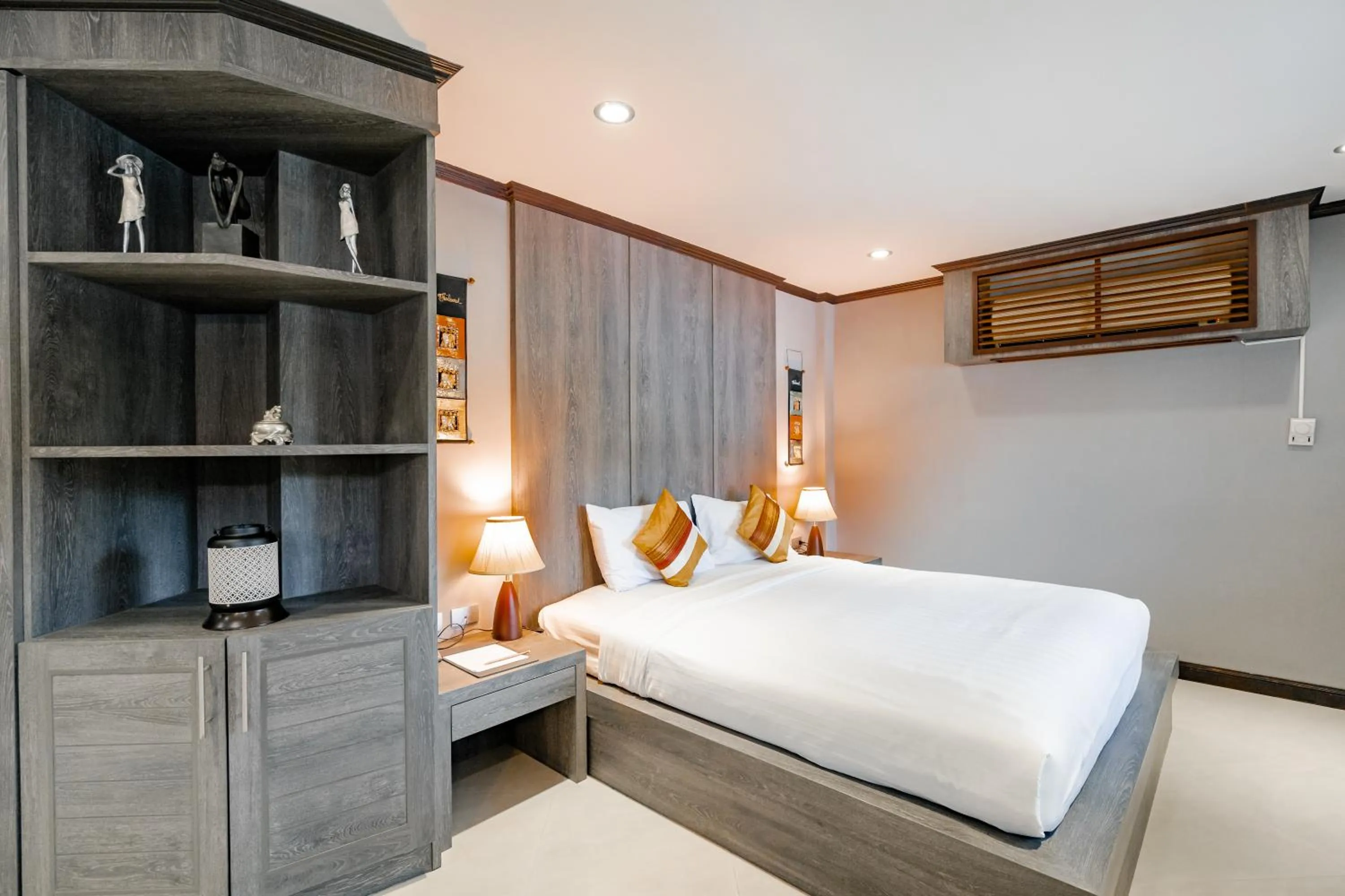 Bed in Naiya Buree Boutique Resort Nai Harn Beach