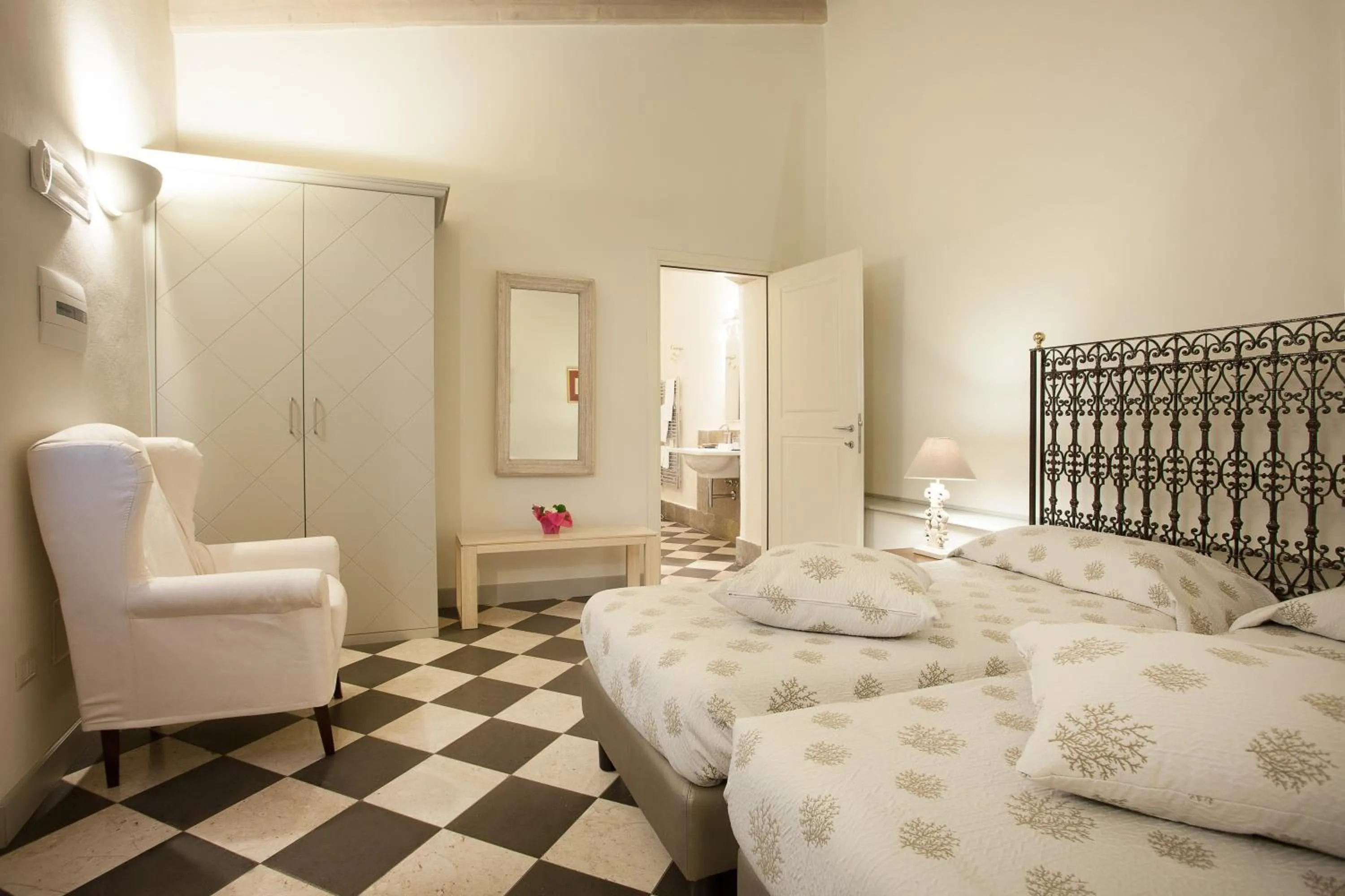 Photo of the whole room, Bed in Hotel Maison Tresnuraghes