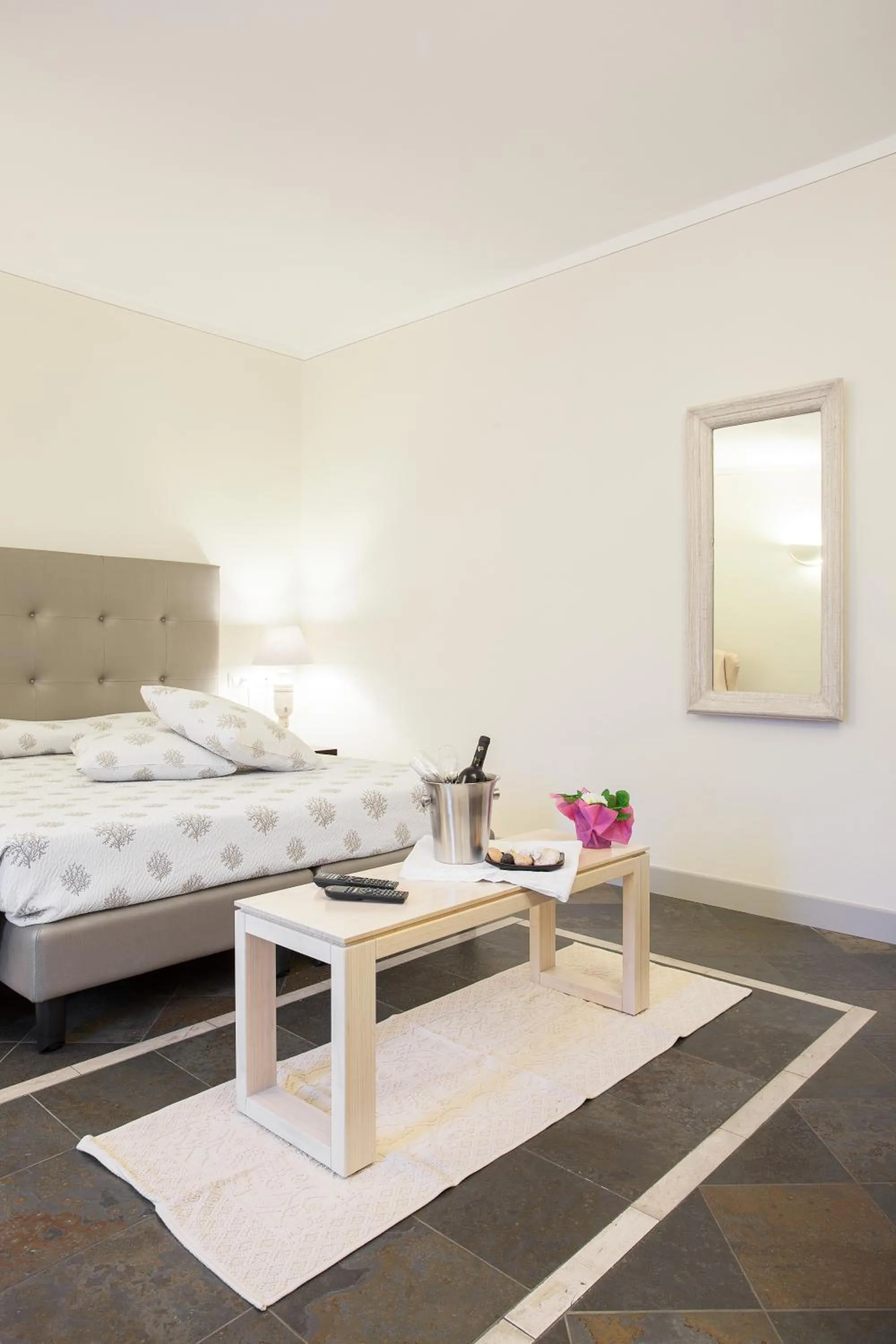 Bedroom, Bed in Hotel Maison Tresnuraghes