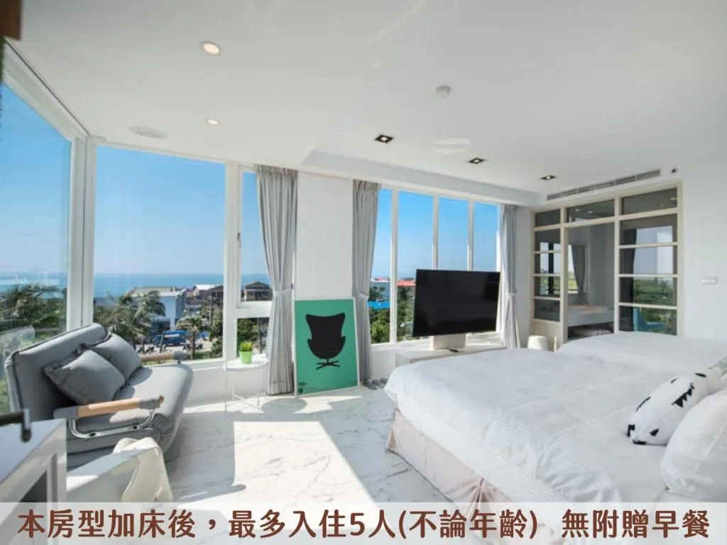 Photo of the whole room in Secret Path B&B