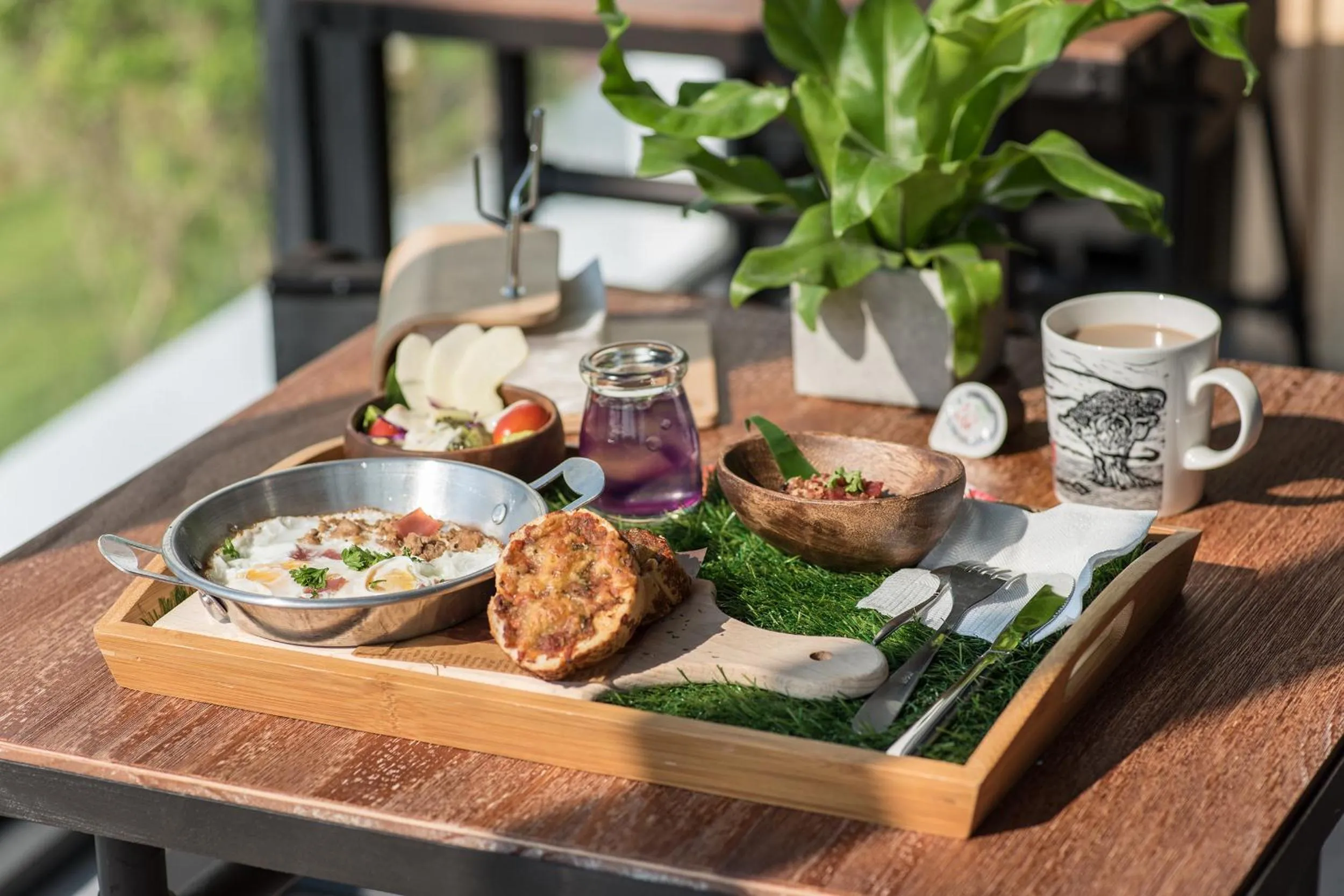 Breakfast in Secret Path B&B