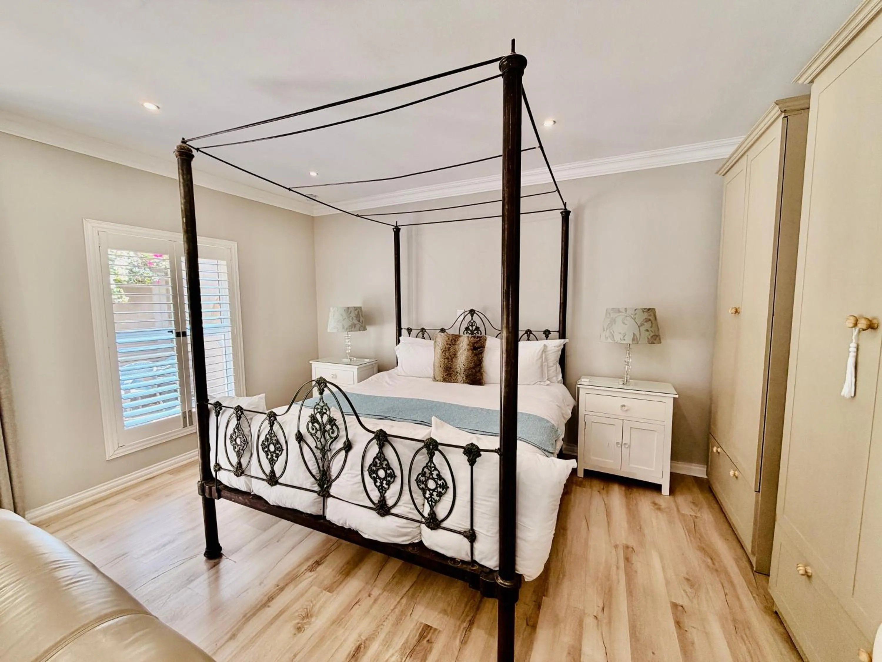 Bed in The Wesley Boutique Hotel & Spa