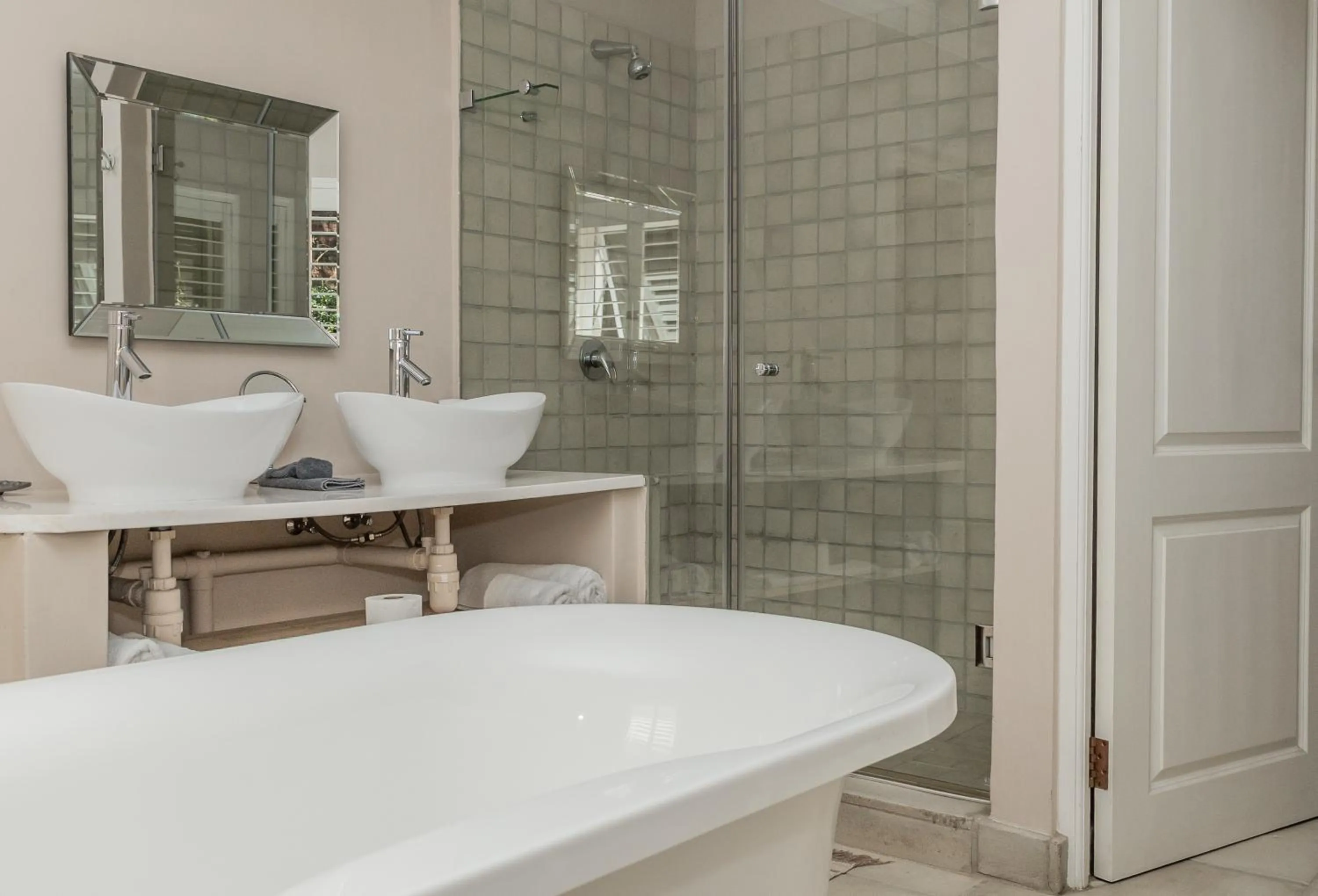 Shower in The Wesley Boutique Hotel & Spa