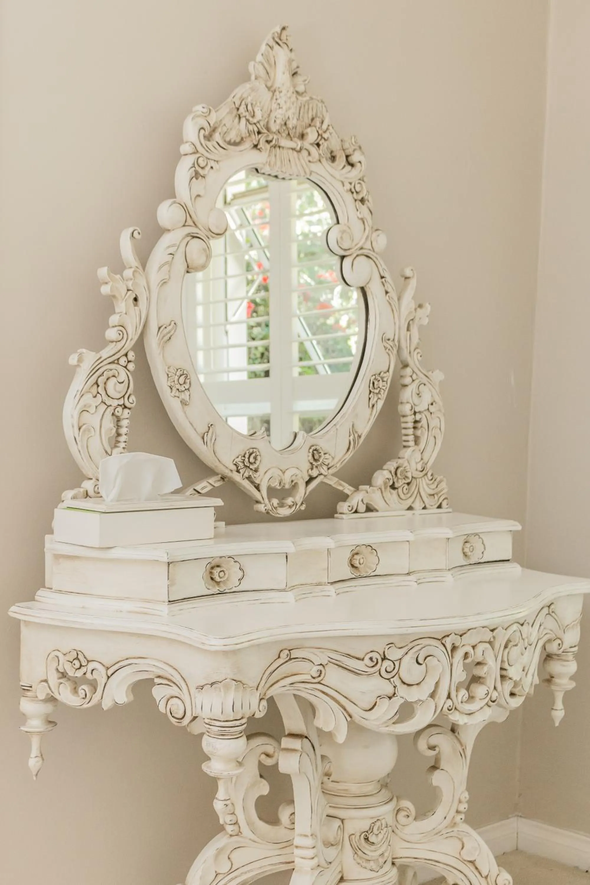 Decorative detail in The Wesley Boutique Hotel & Spa