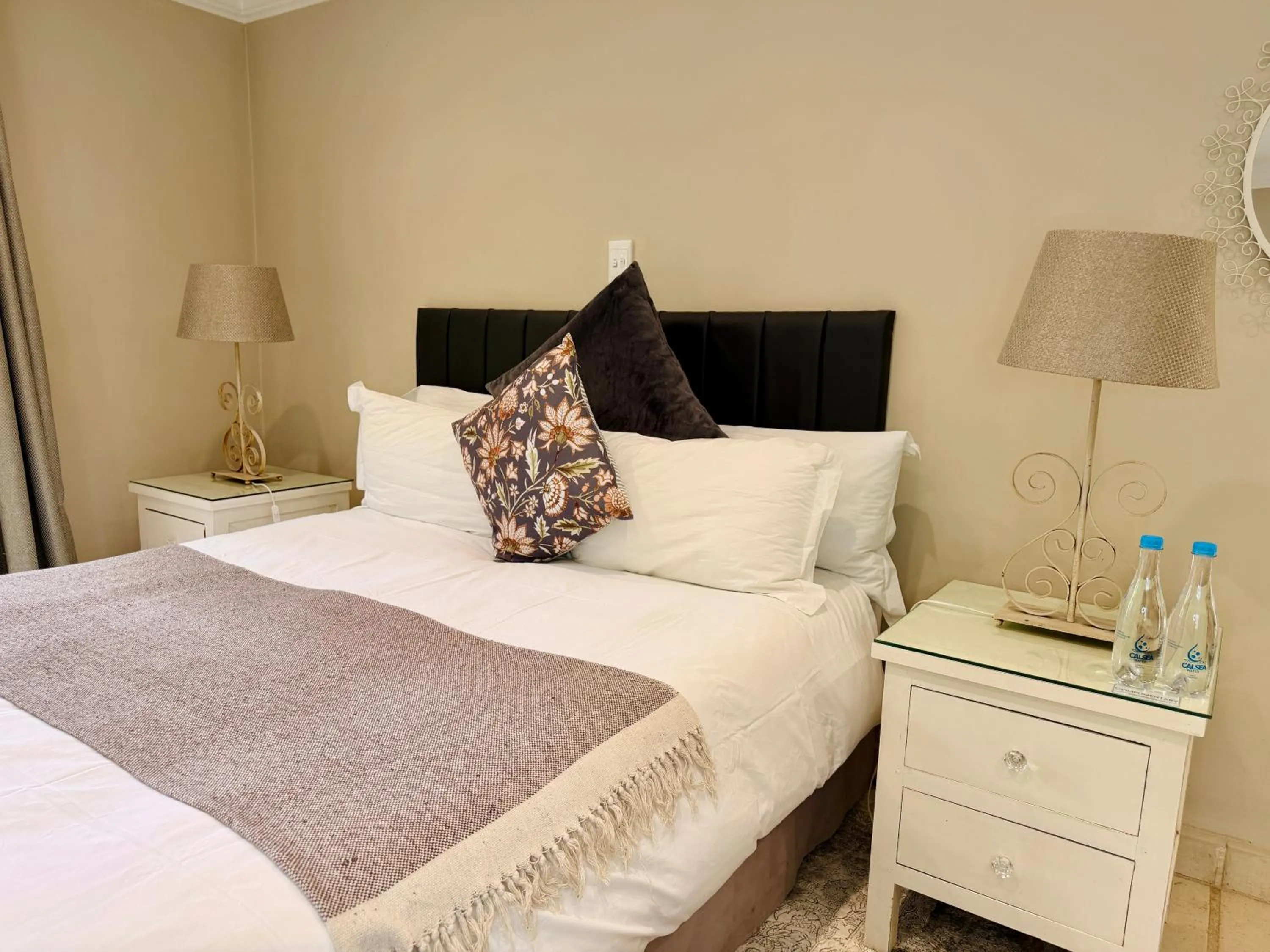 Bed in The Wesley Boutique Hotel & Spa