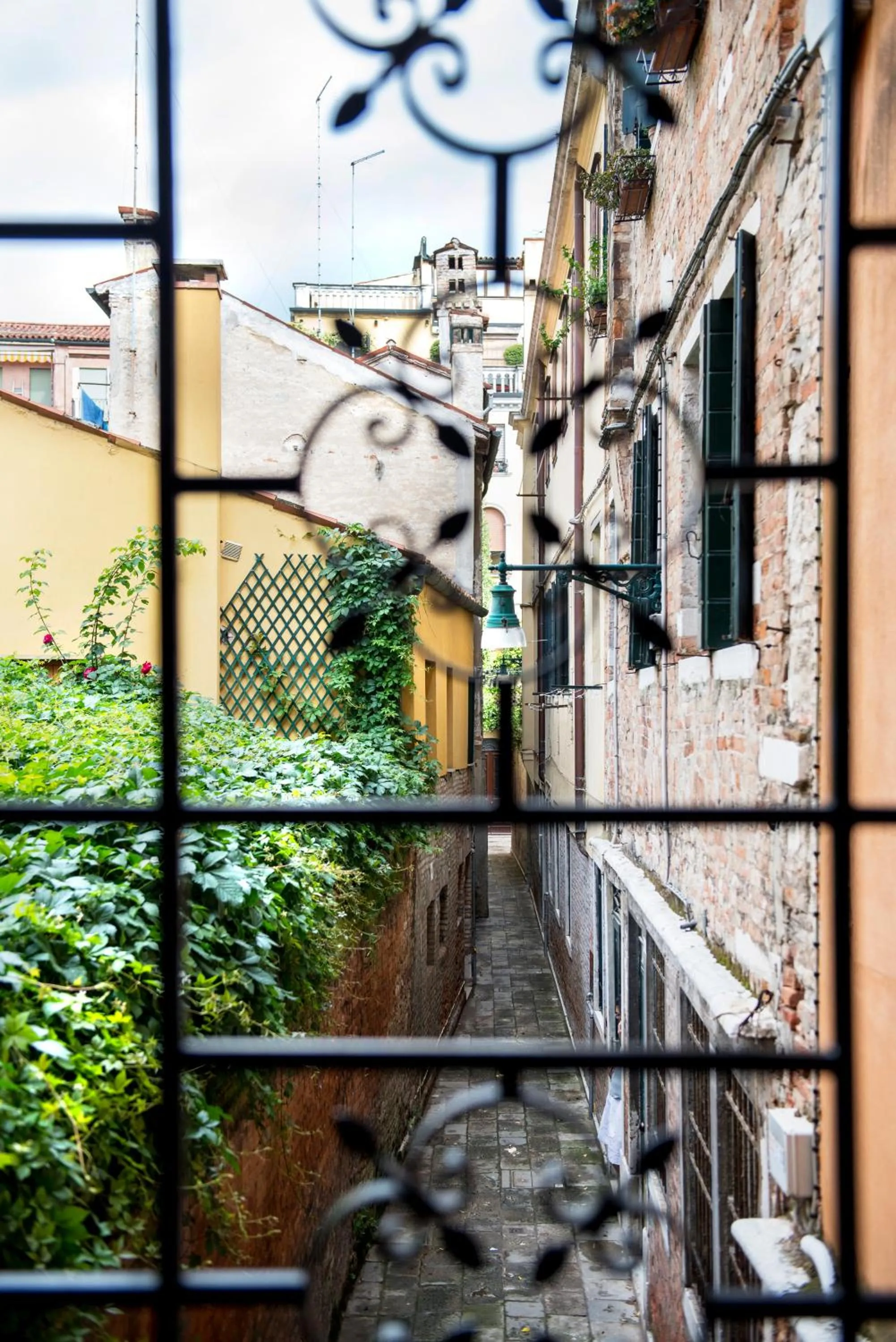 Decorative detail in Hotel Agli Alboretti