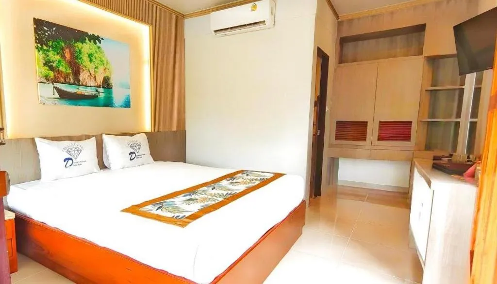 Bed in Diamond Cave Resort