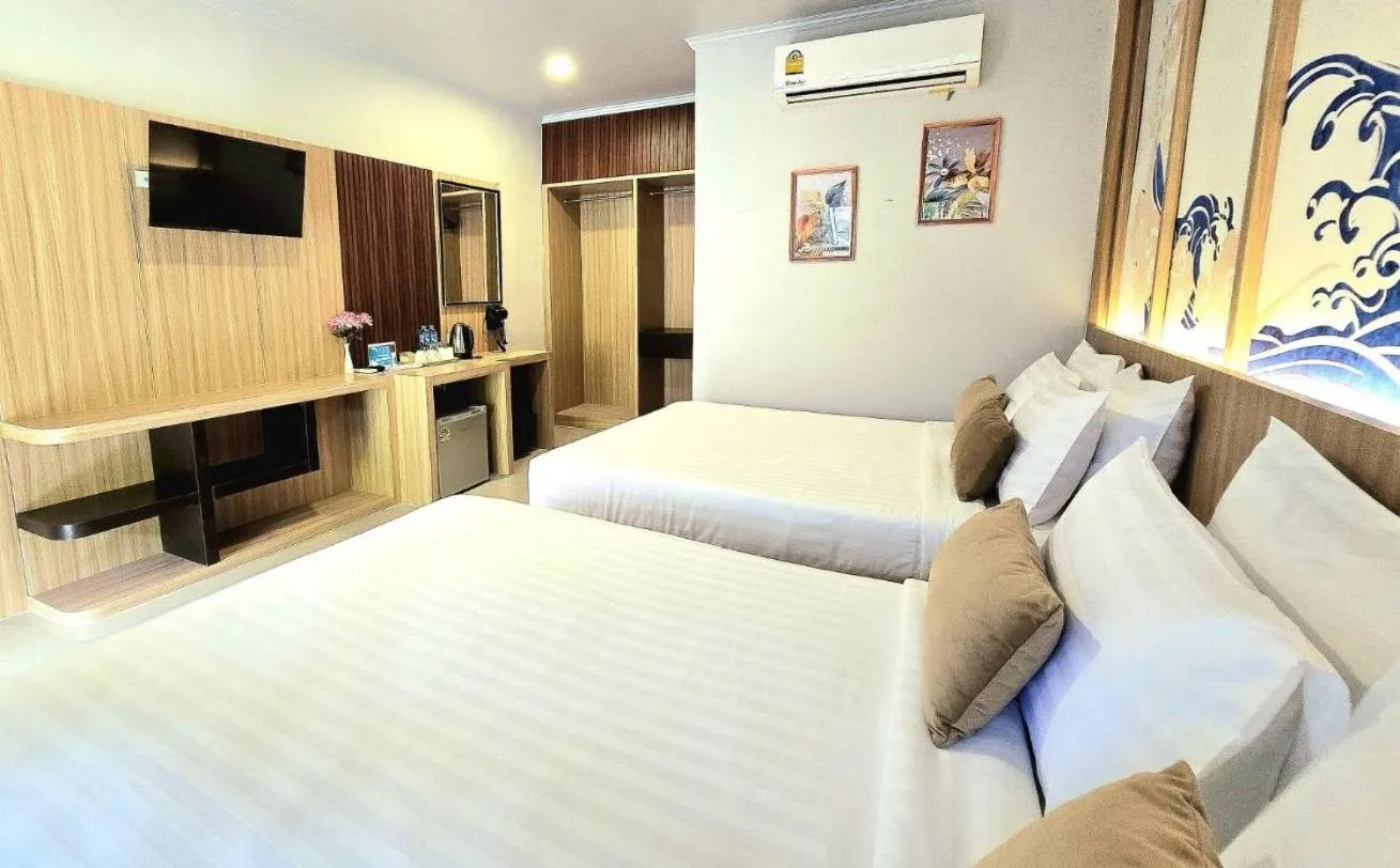 Bed in Diamond Cave Resort