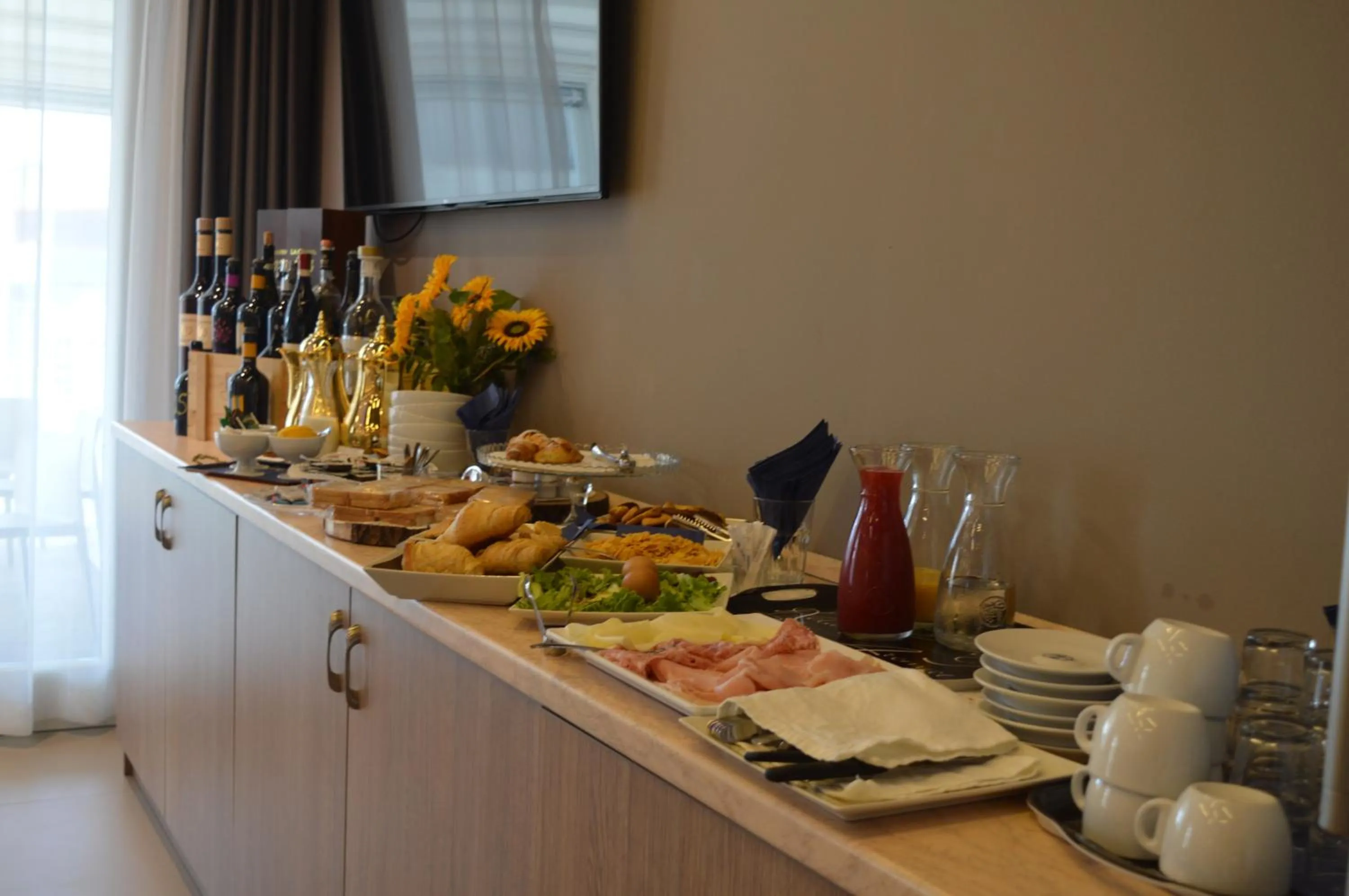 Food and drinks in Hotel Enjoy