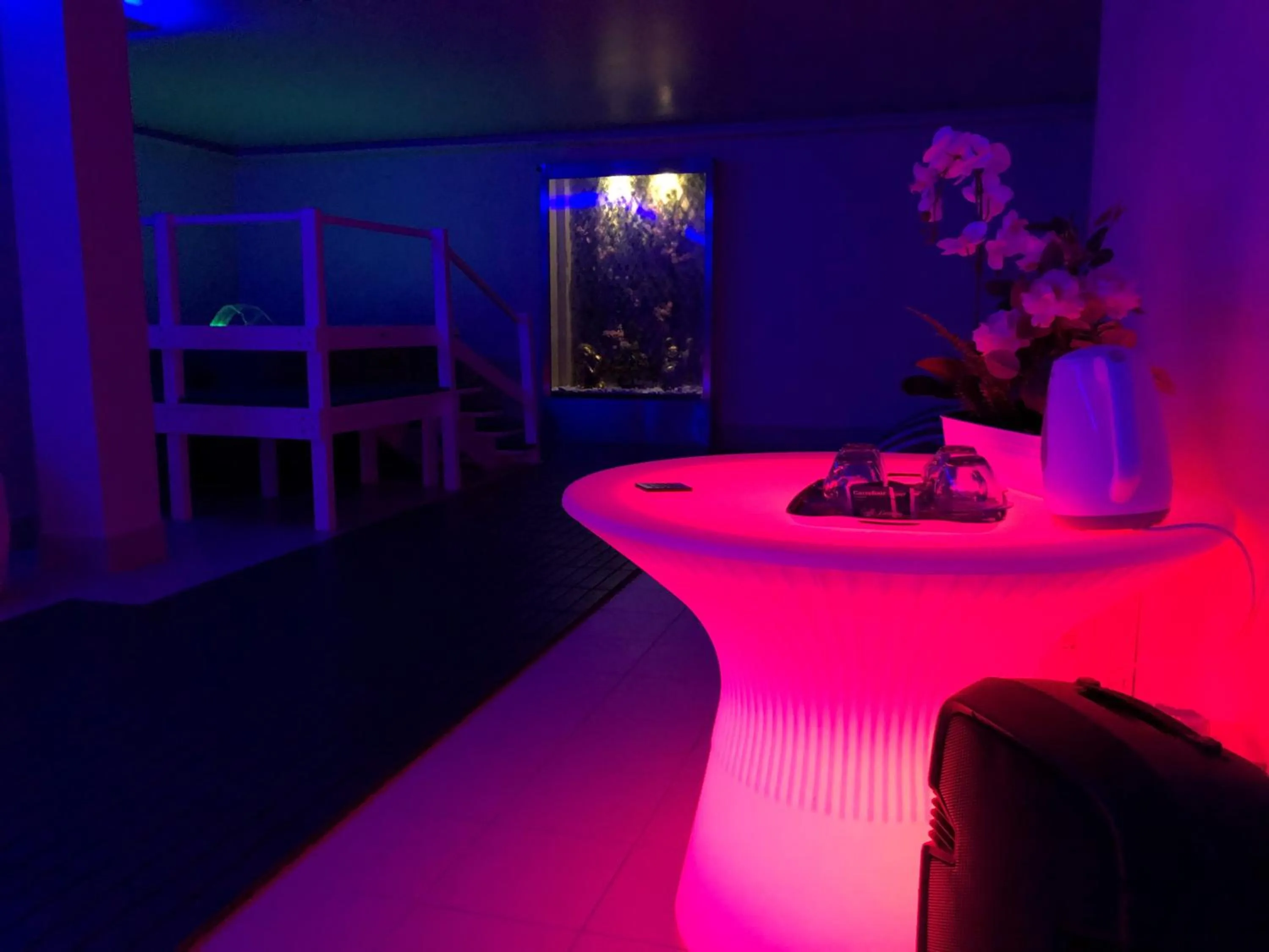 Hot Tub in Hotel Enjoy