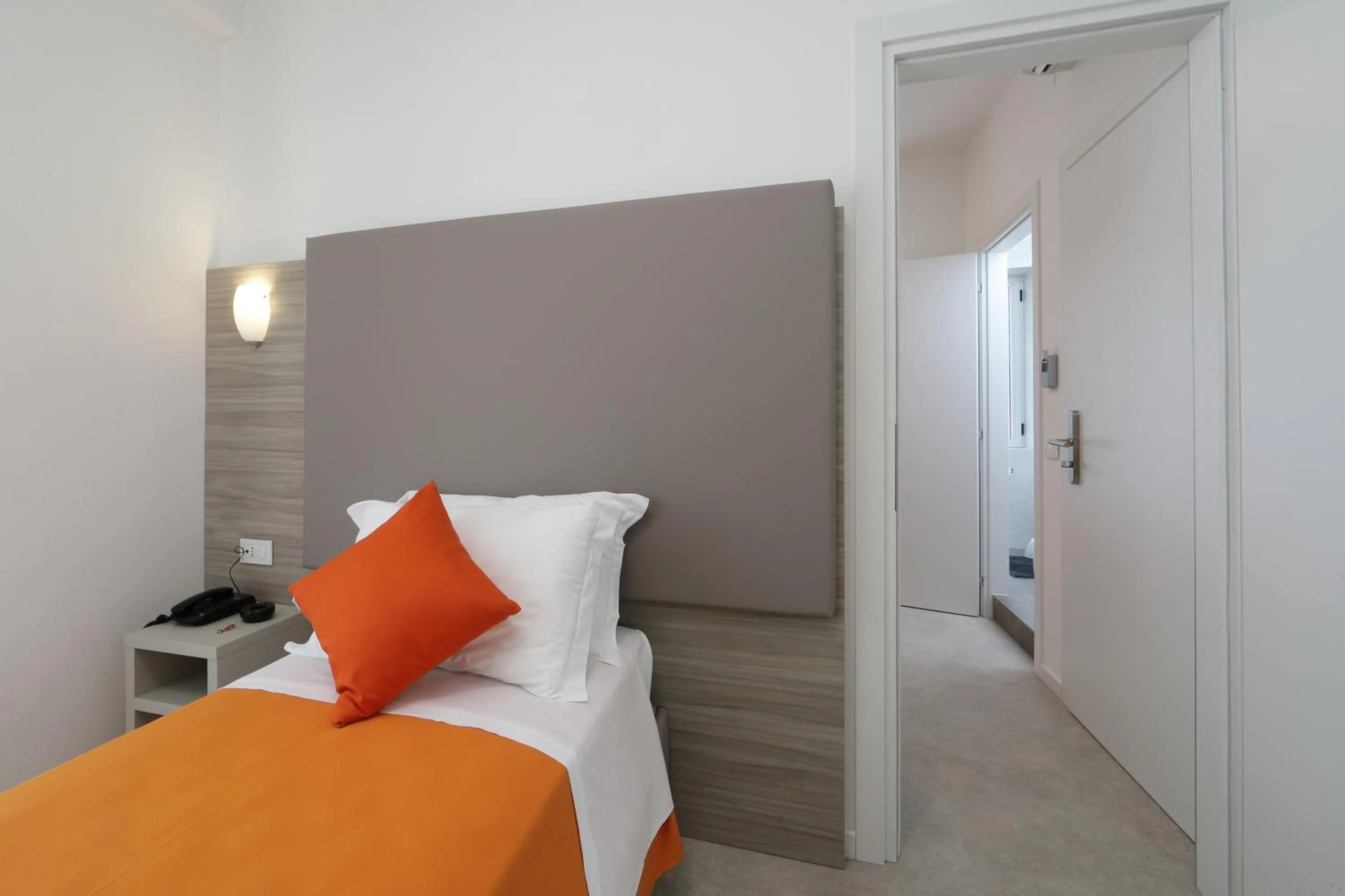 Bed in Hotel Simi Lan