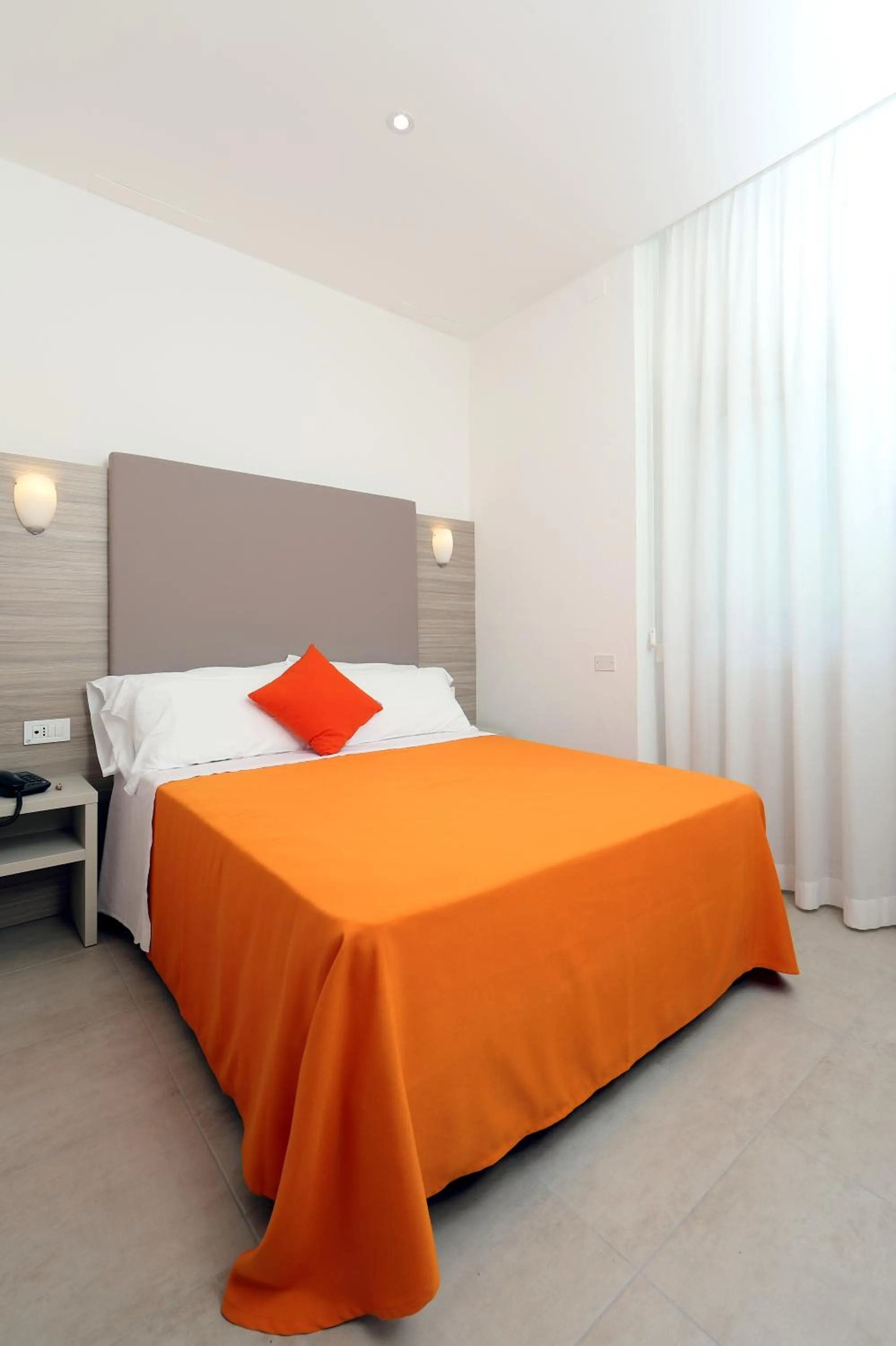 Photo of the whole room, Bed in Hotel Simi Lan