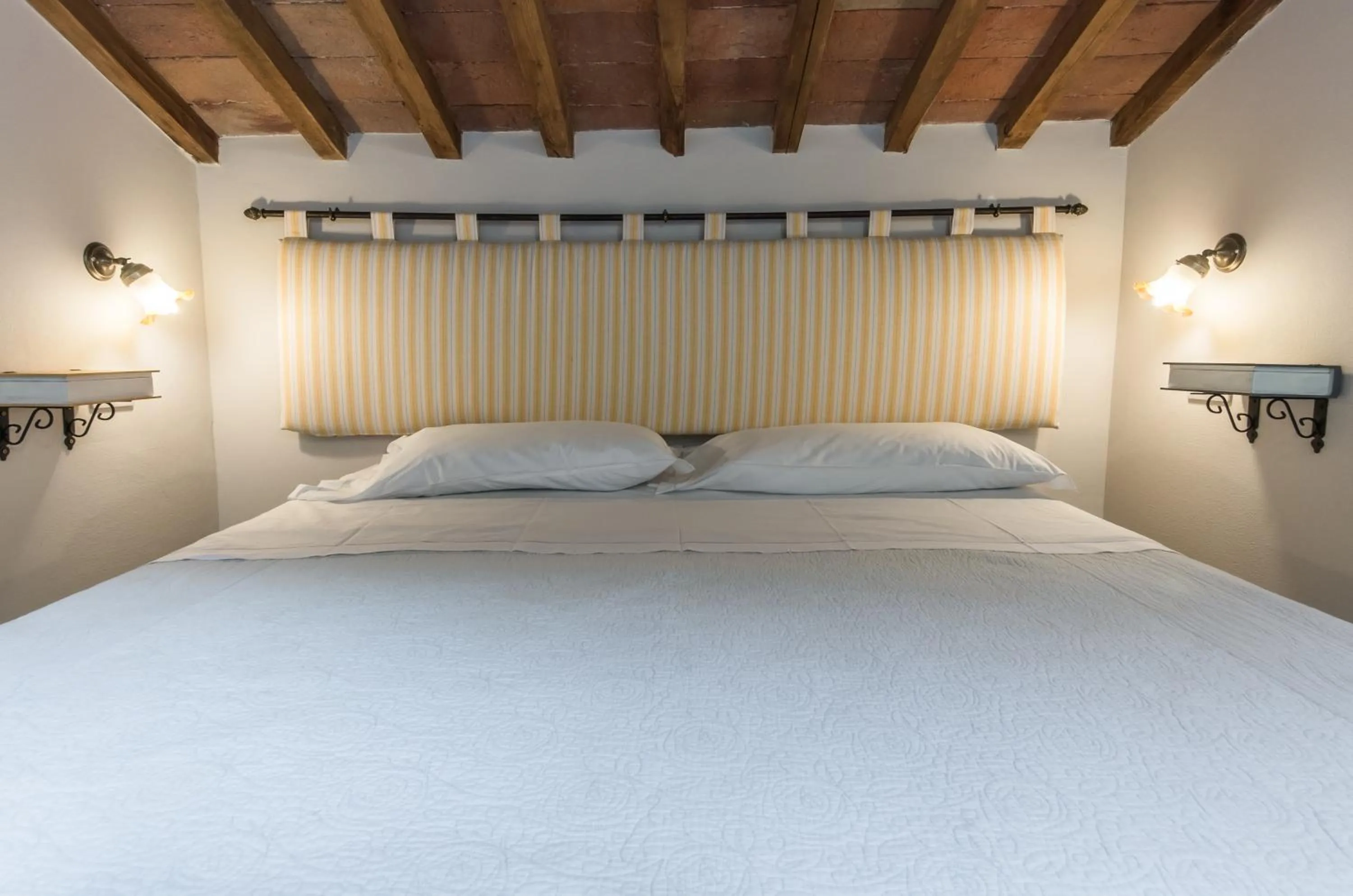 Bedroom, Bed in I Terzi Di Siena - Rooms Only