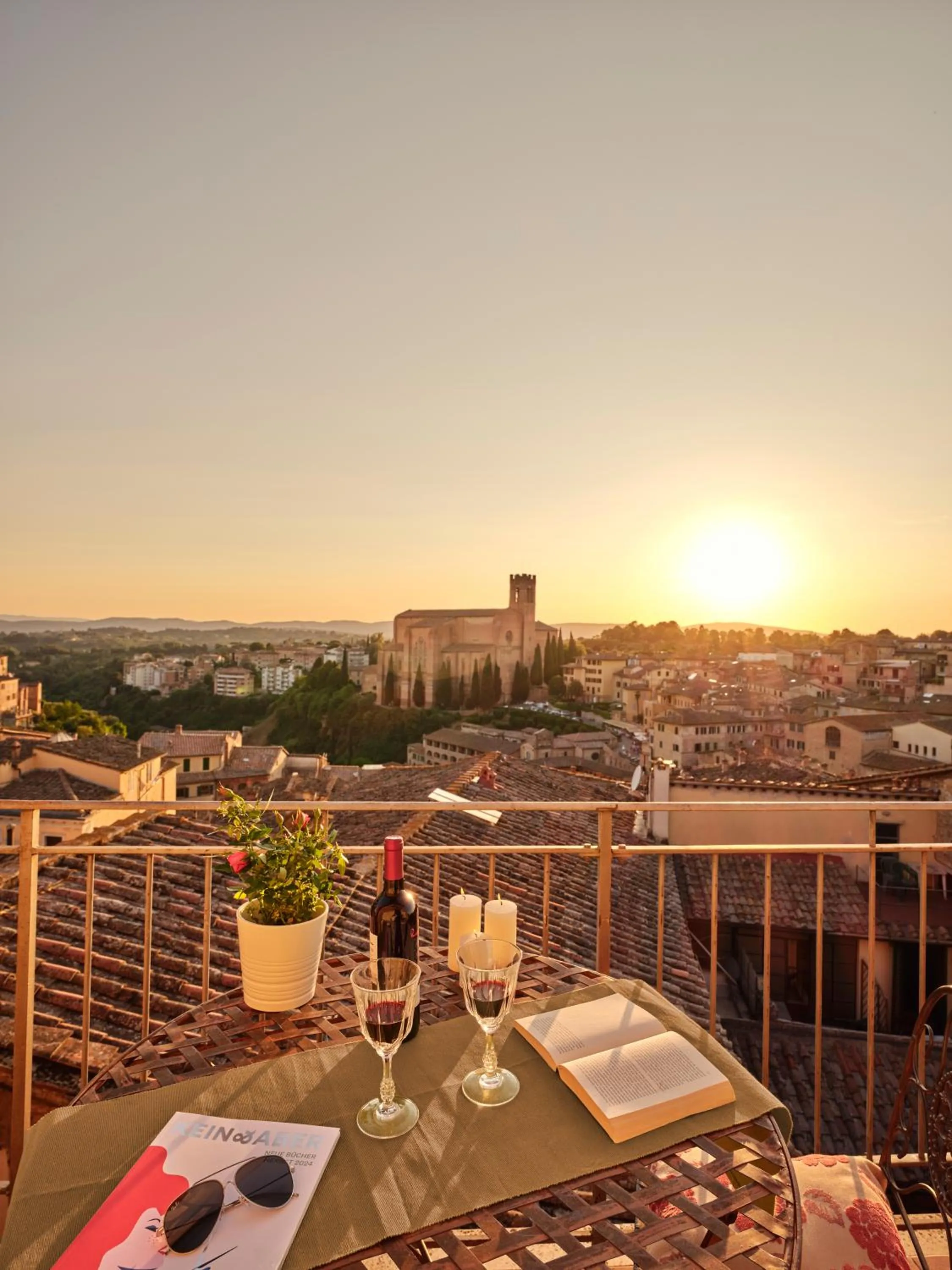 Summer in I Terzi Di Siena - Rooms Only