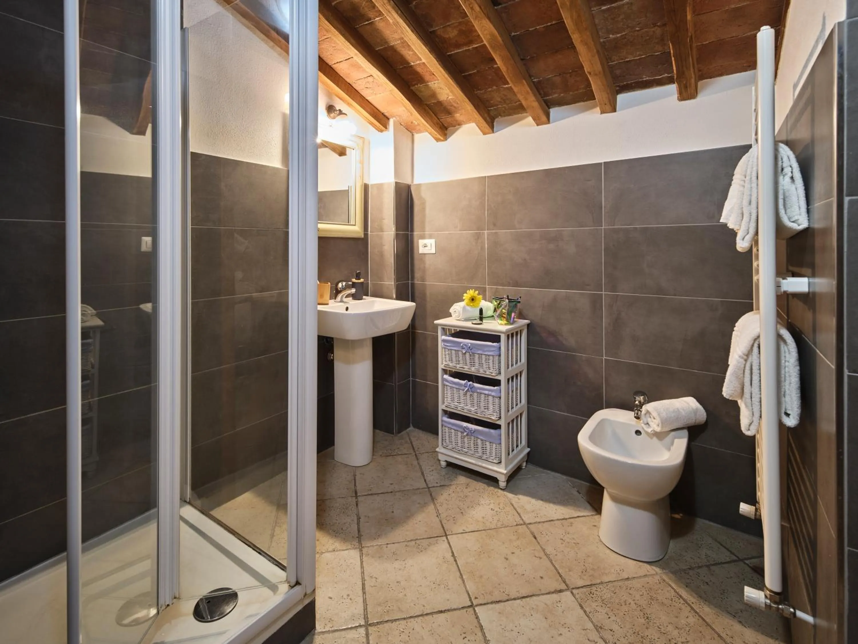 Bathroom in I Terzi Di Siena - Rooms Only