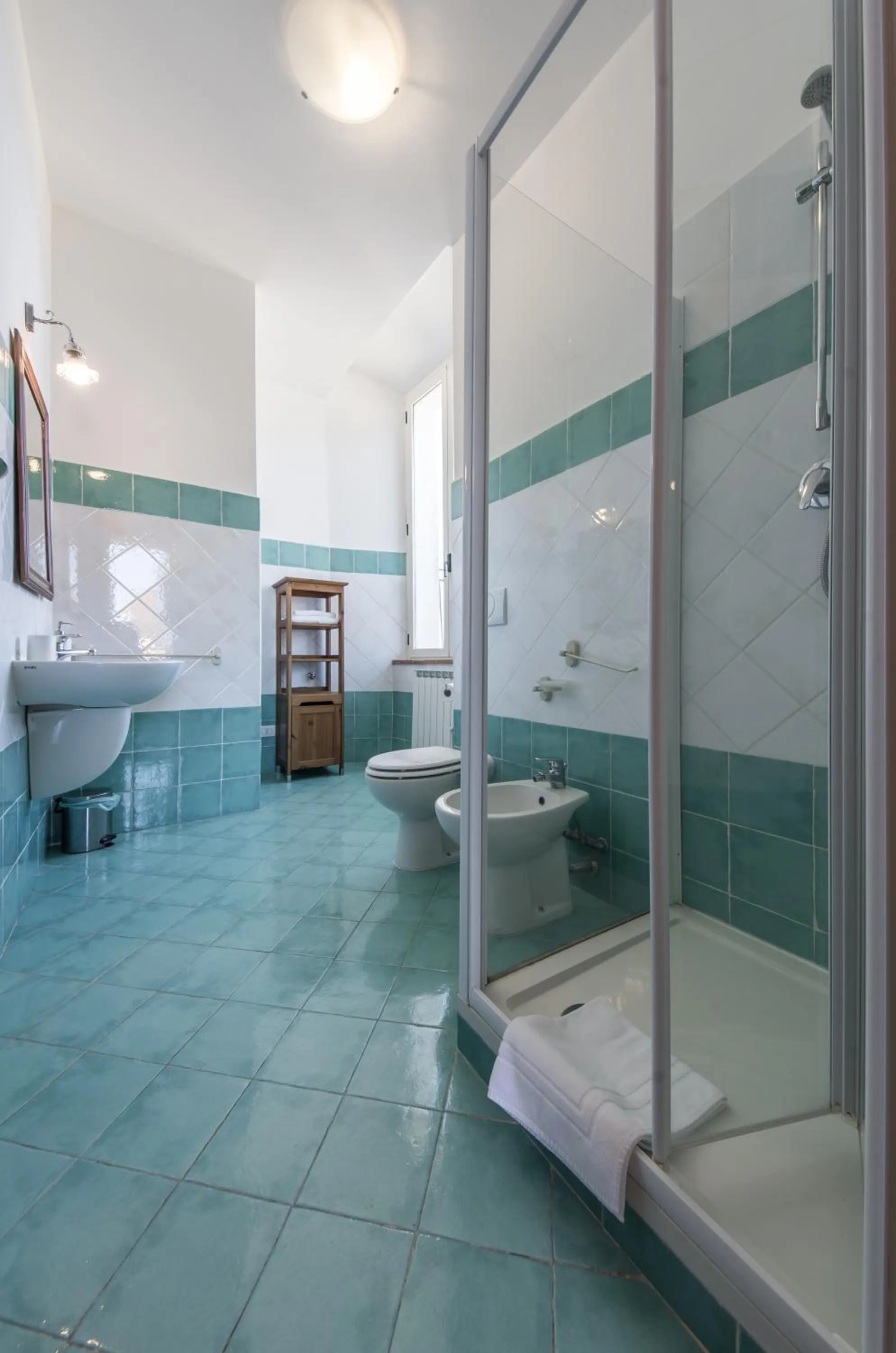 Shower in I Terzi Di Siena - Rooms Only