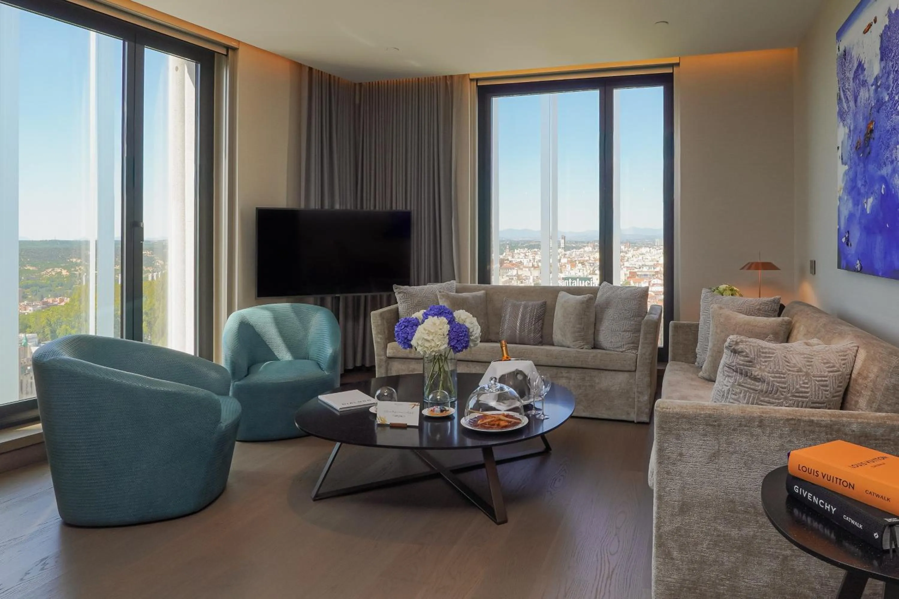 Seating area in VP Plaza España Design