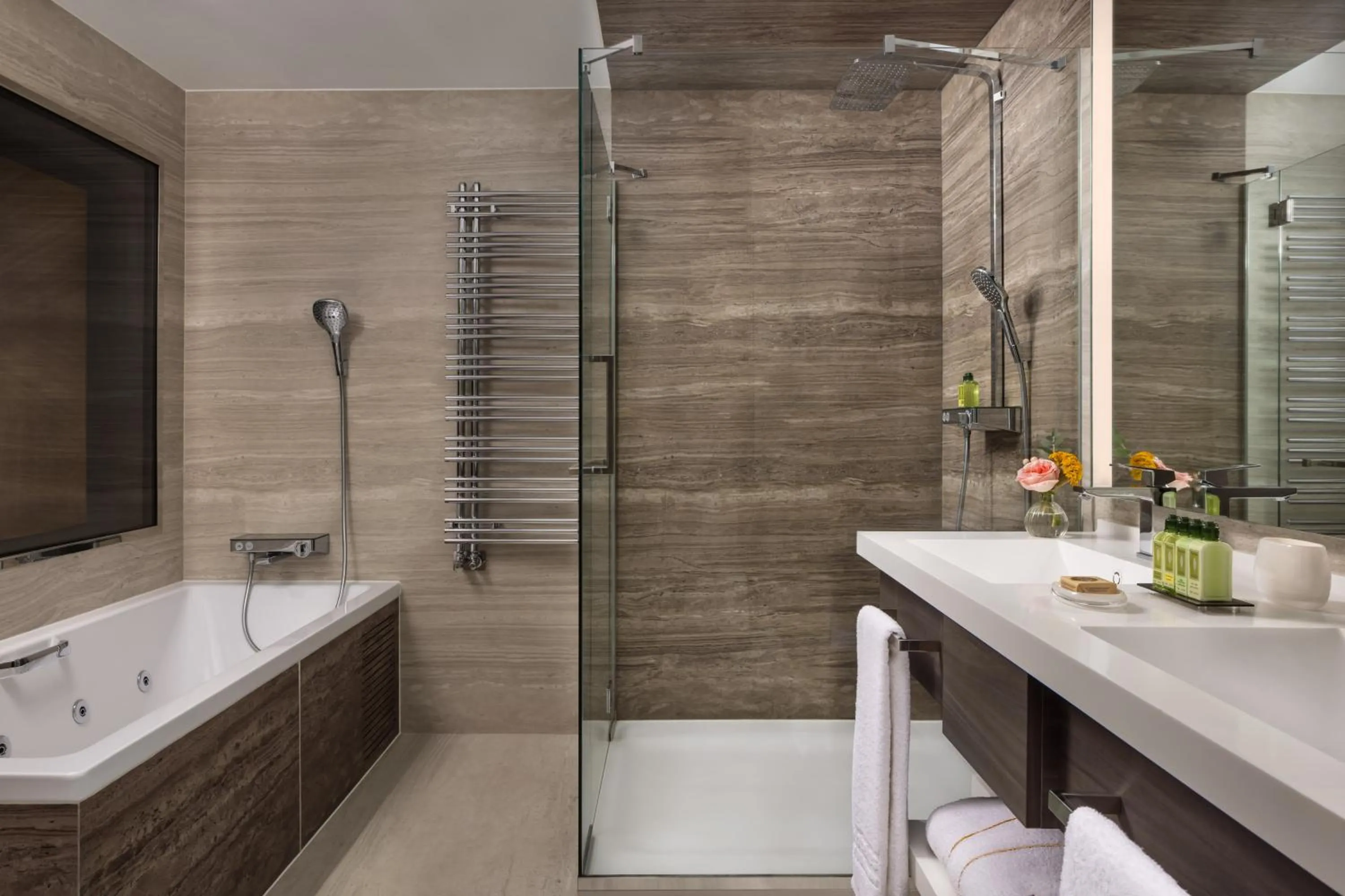 Bathroom in VP Plaza España Design