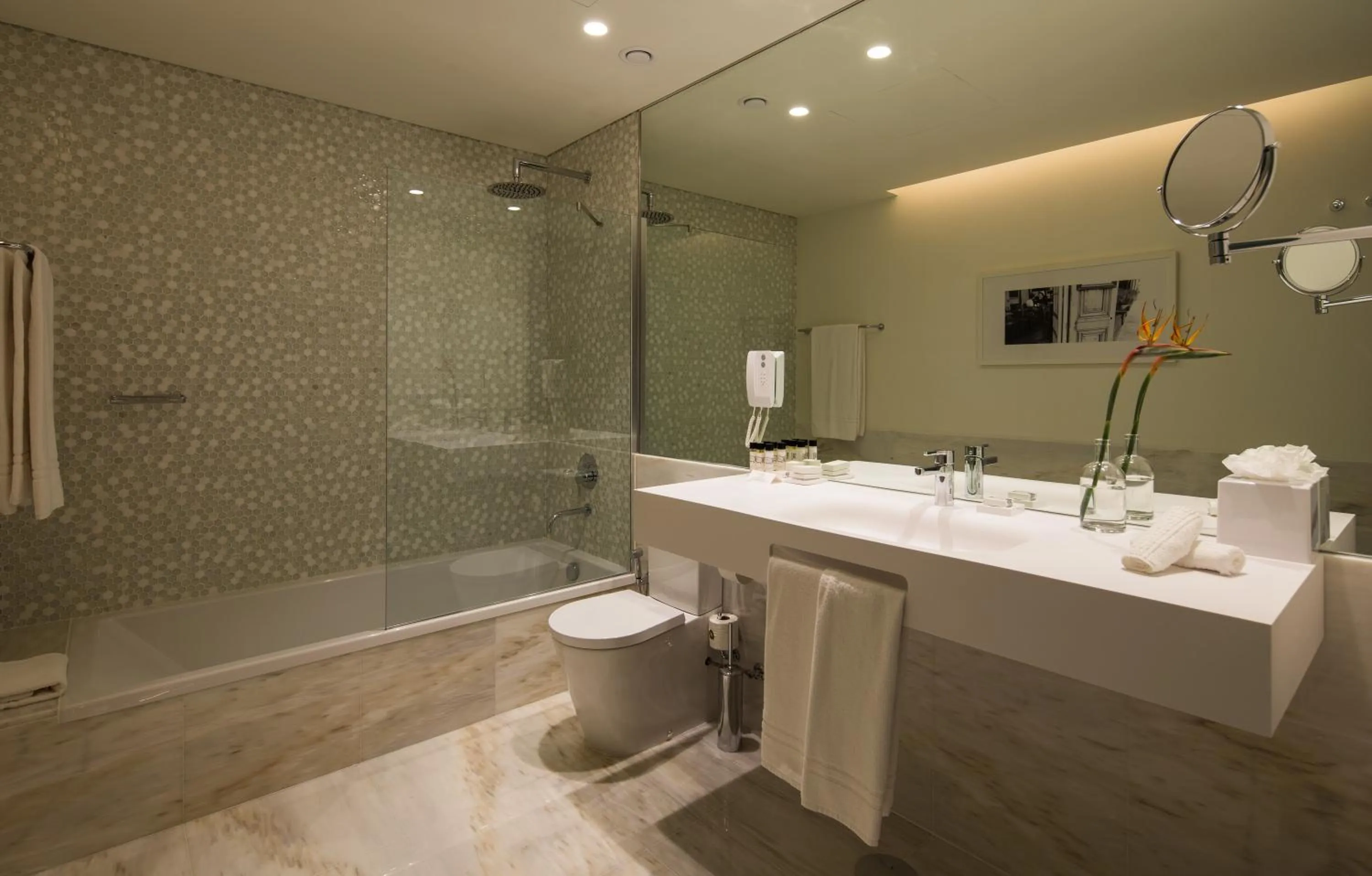 Bathroom in Pestana Porto - A Brasileira, City Center & Heritage Building