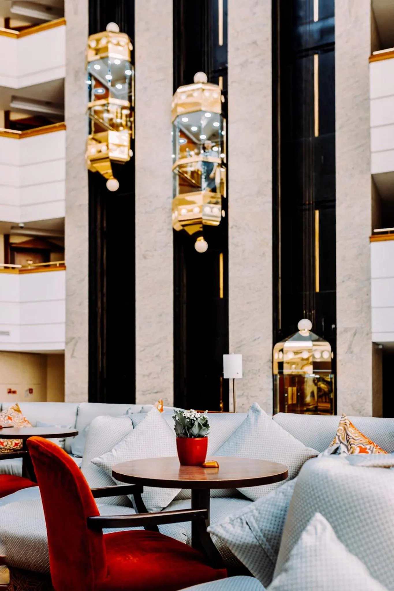 Lobby or reception in Rahat Palace Hotel