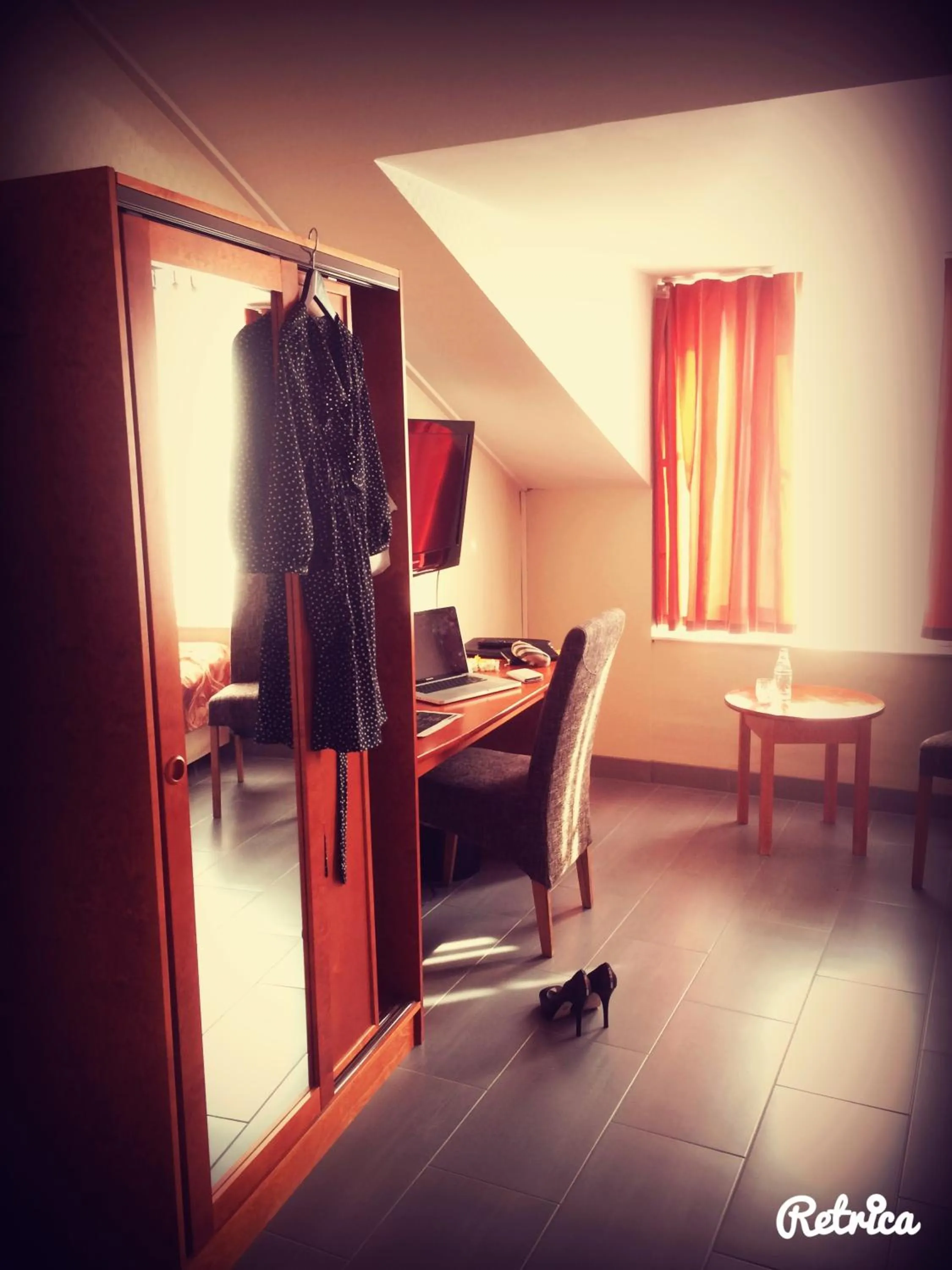 Photo of the whole room in Loimaan Seurahuone