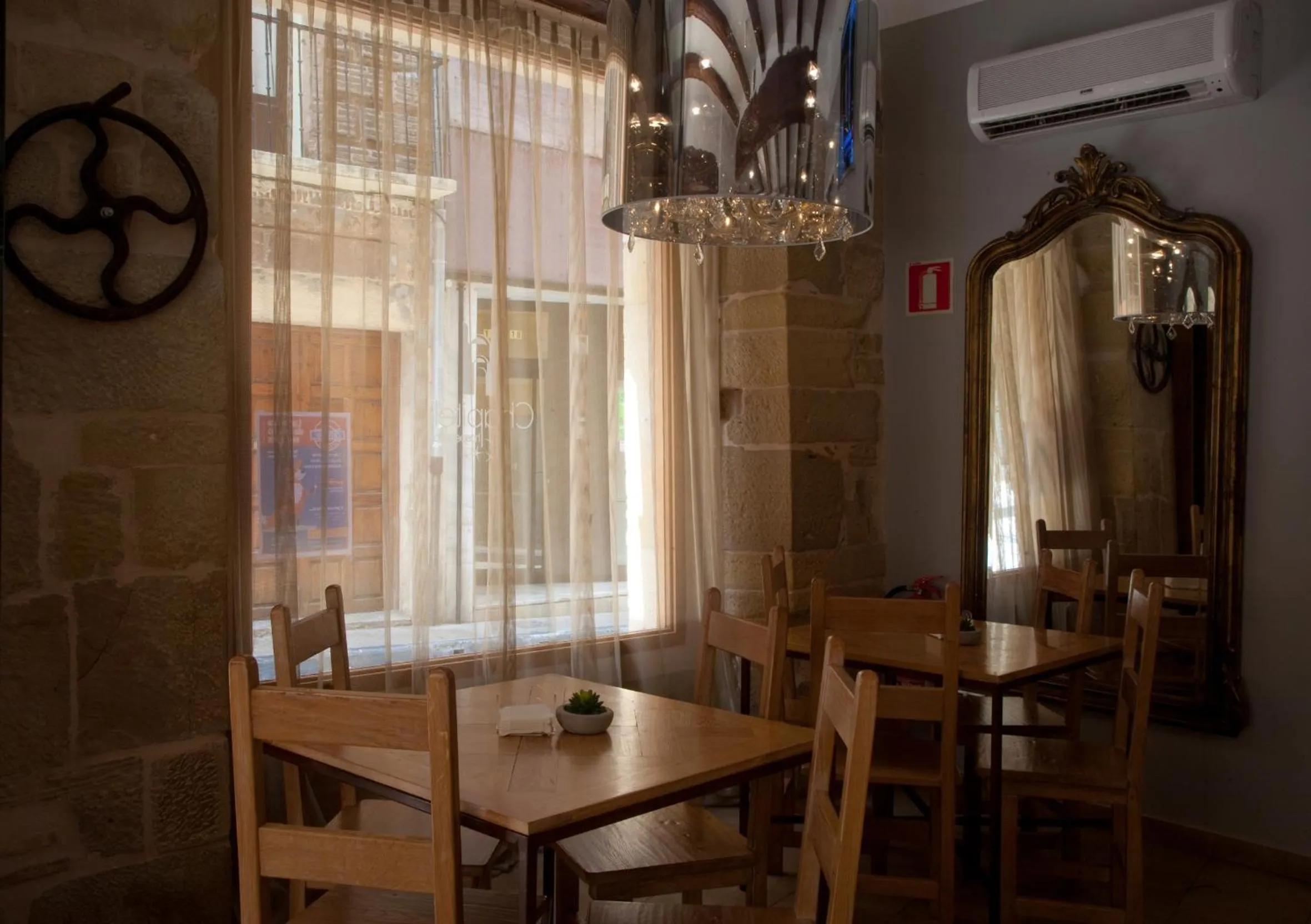 Lounge or bar in Hospederia Chapitel