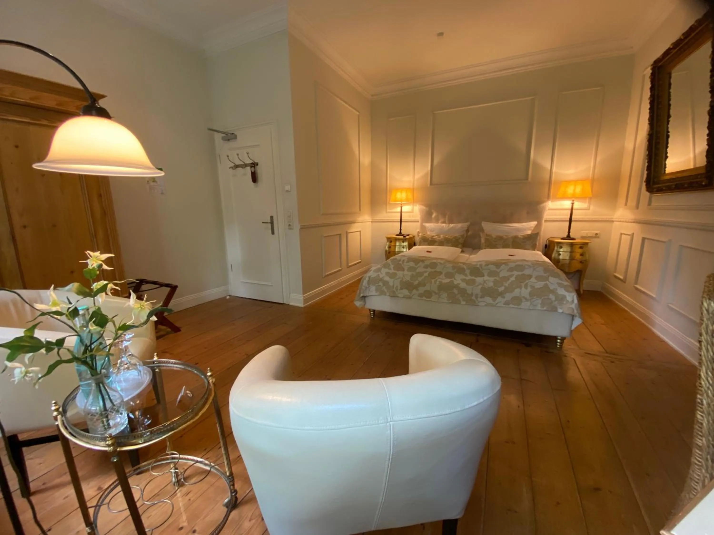 Bed in Hotel Hochzeitshaus