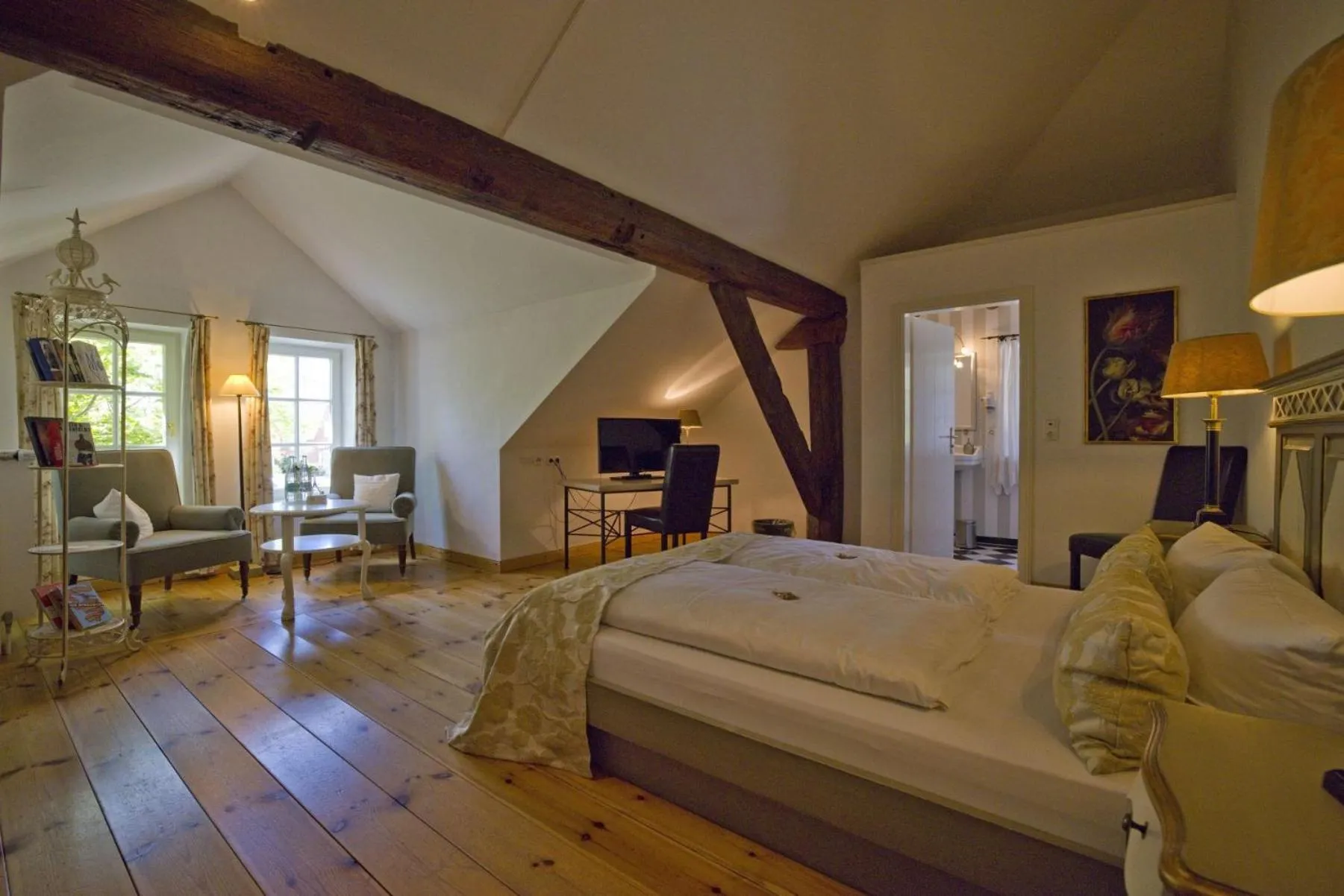 Bed in Hotel Hochzeitshaus