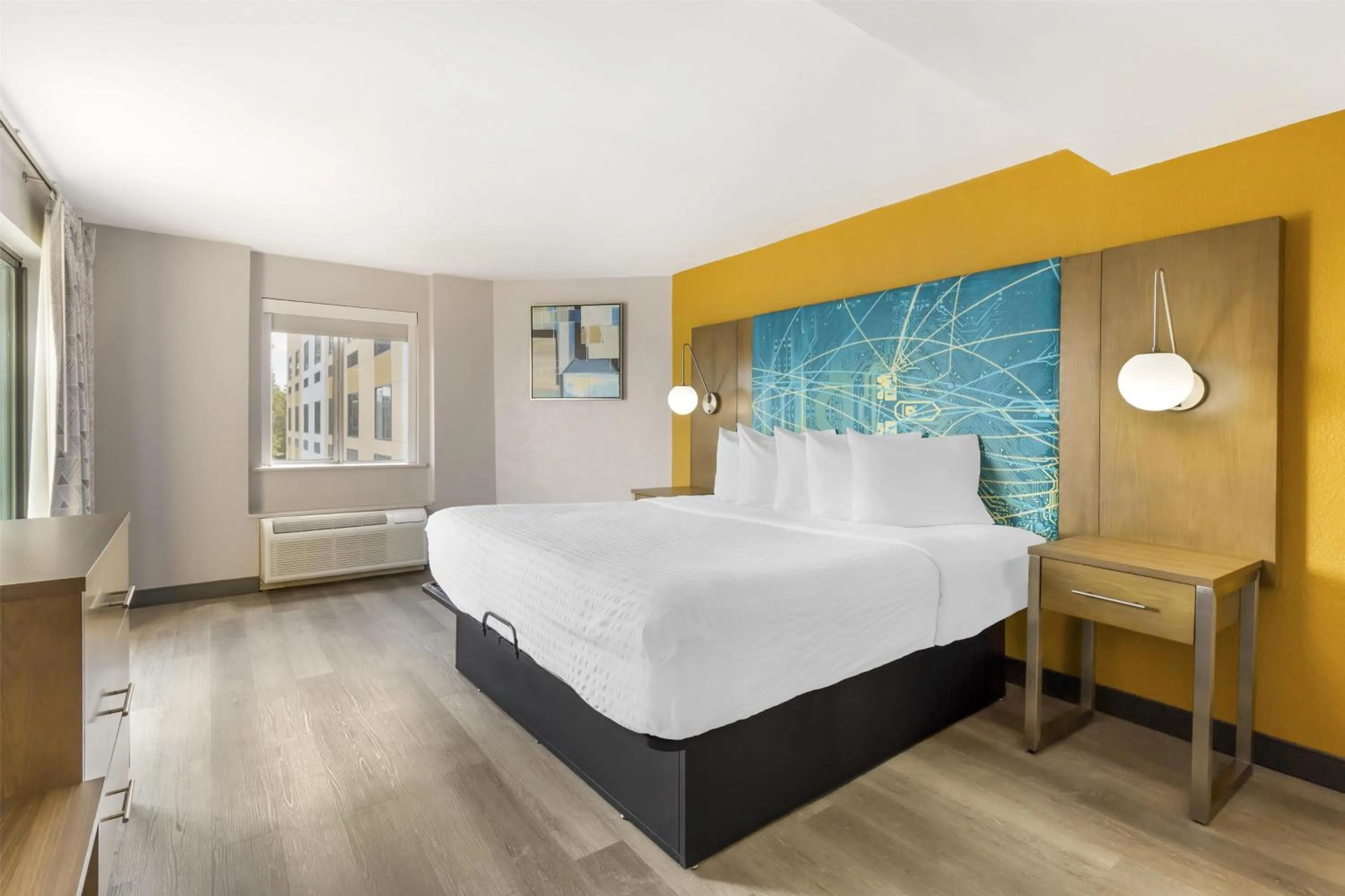 Bedroom, Bed in Best Western Plus Raleigh Crabtree Valley Hotel