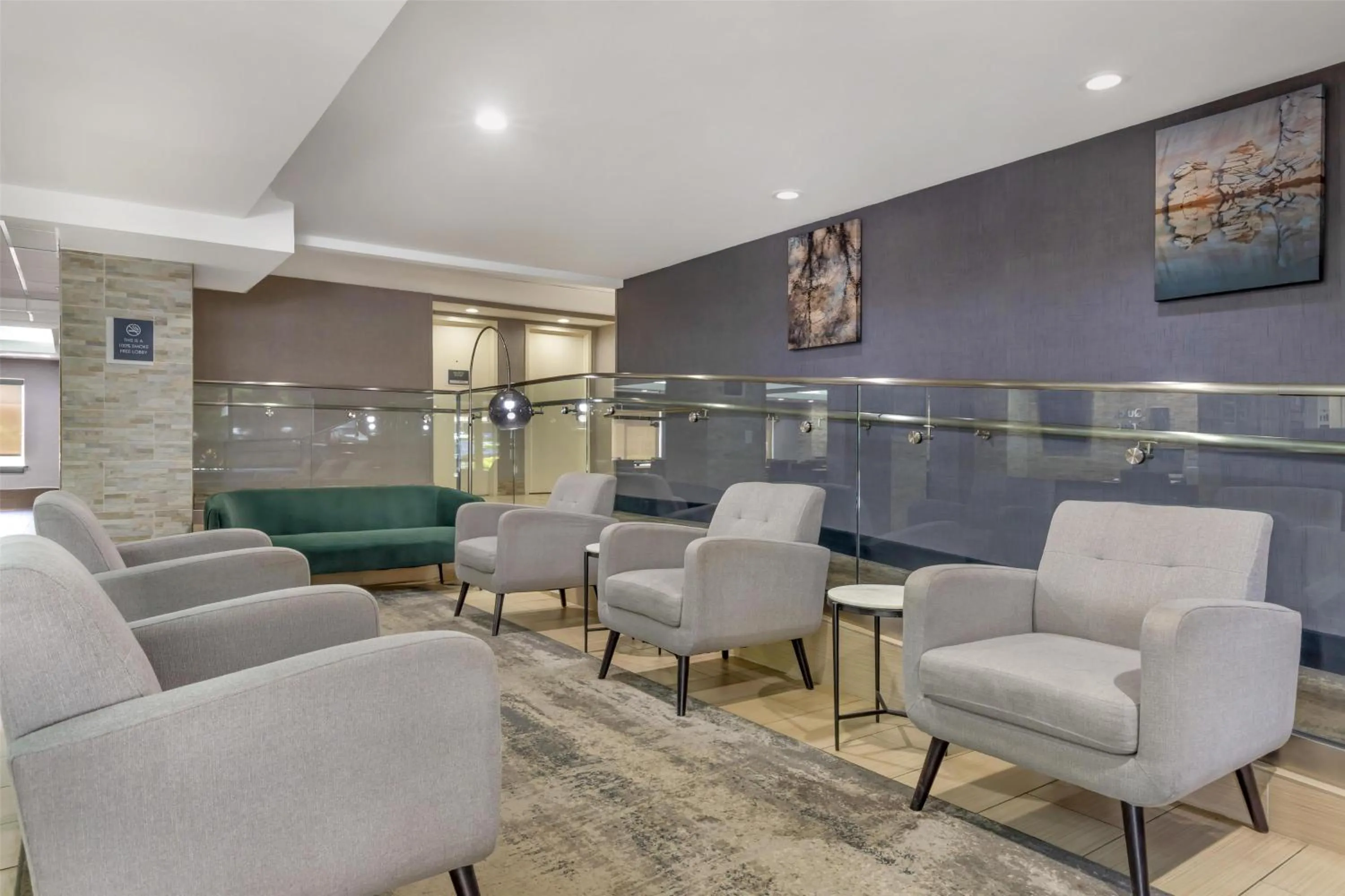 Lobby or reception in Best Western Plus Raleigh Crabtree Valley Hotel