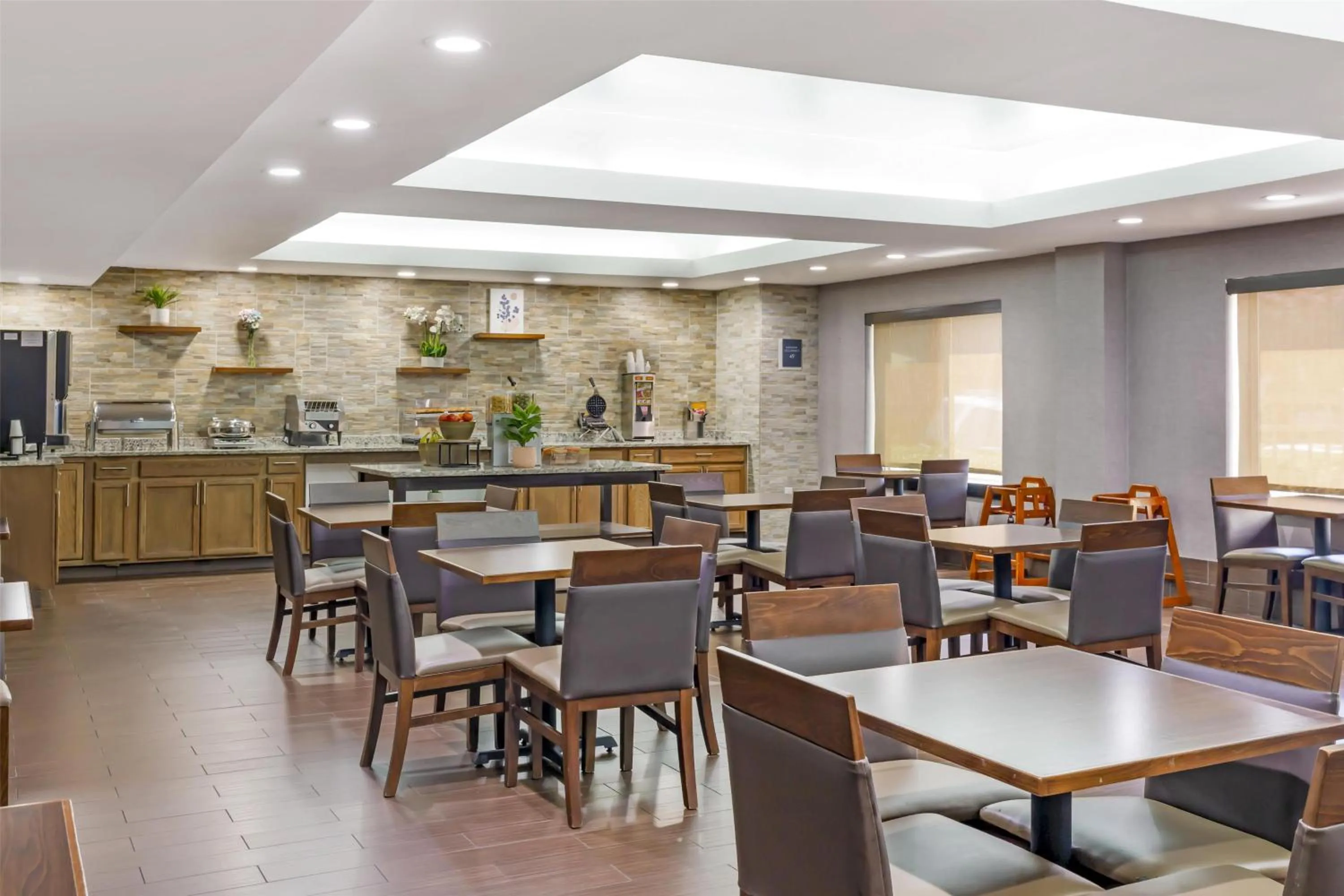 Breakfast in Best Western Plus Raleigh Crabtree Valley Hotel