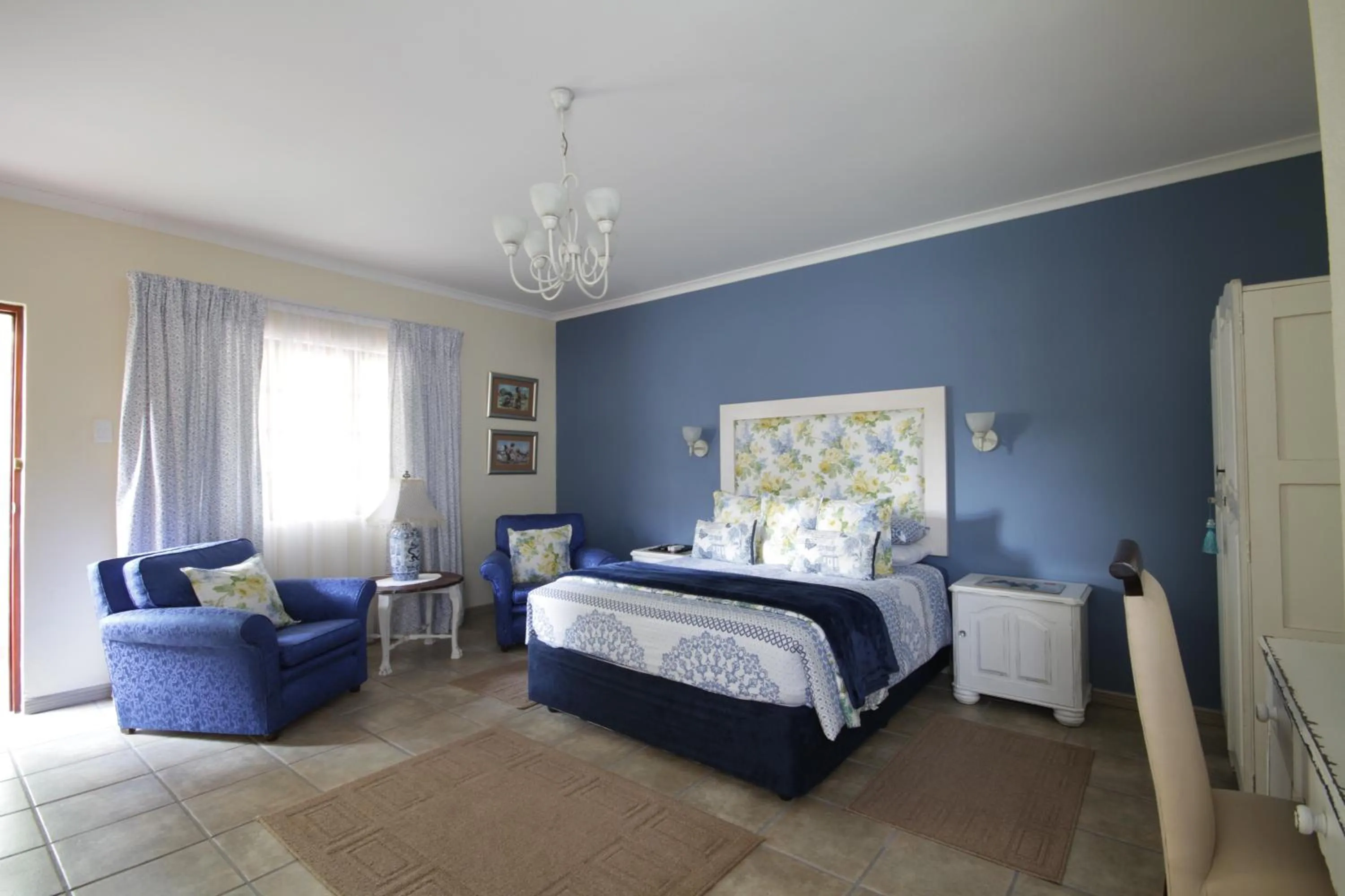 Bedroom, Bed in Farmhouse Lodge
