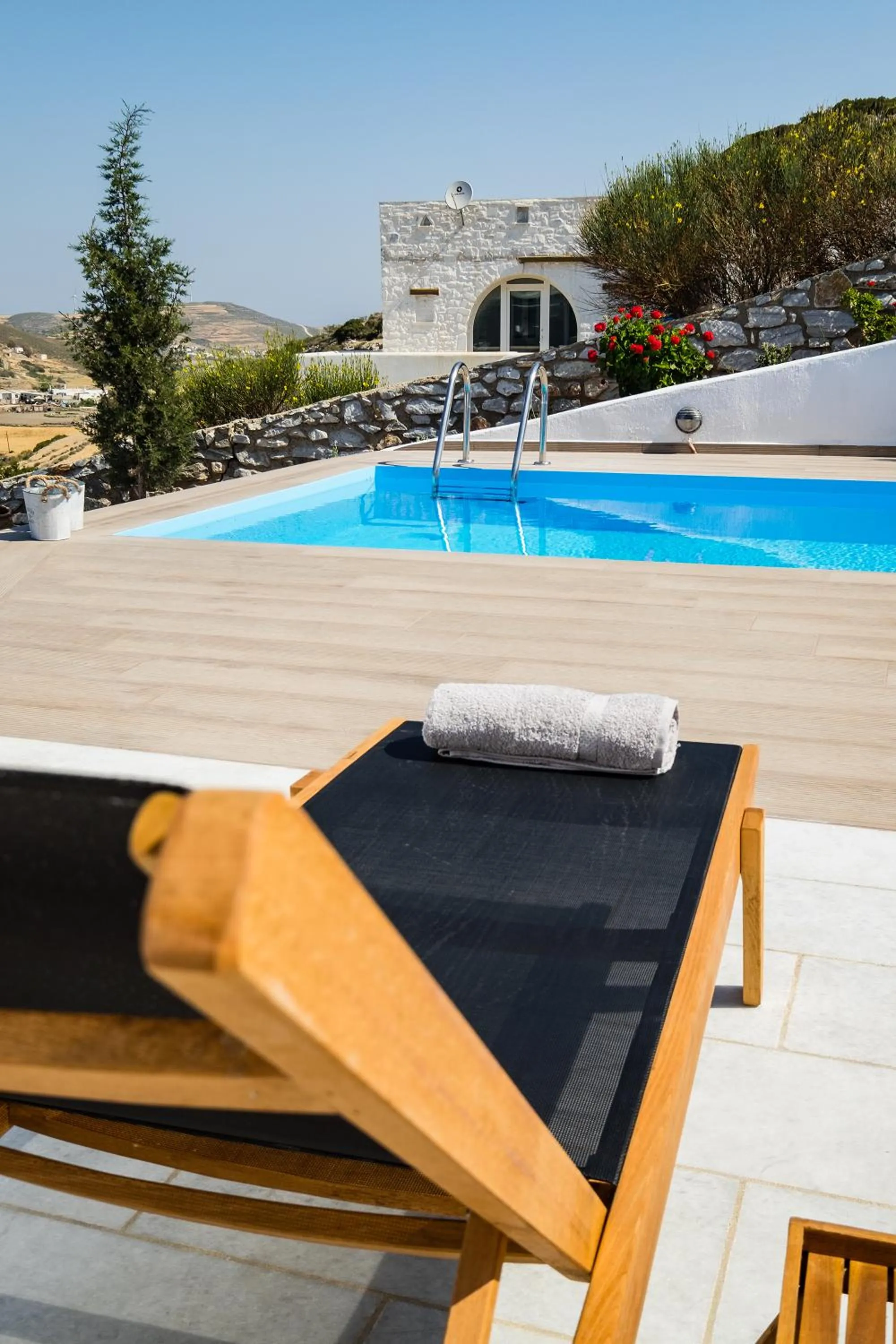Swimming pool in Paros Villas Nereids